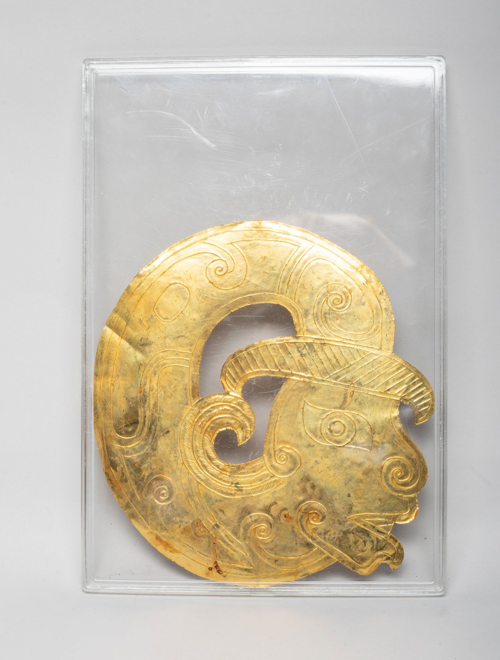 Collectible Chinese Gold Tone Piece: Chinese golden-tone piece, carved of archaistic beast form, with case. Approx. 6.2*6.6 inch (w/o case).