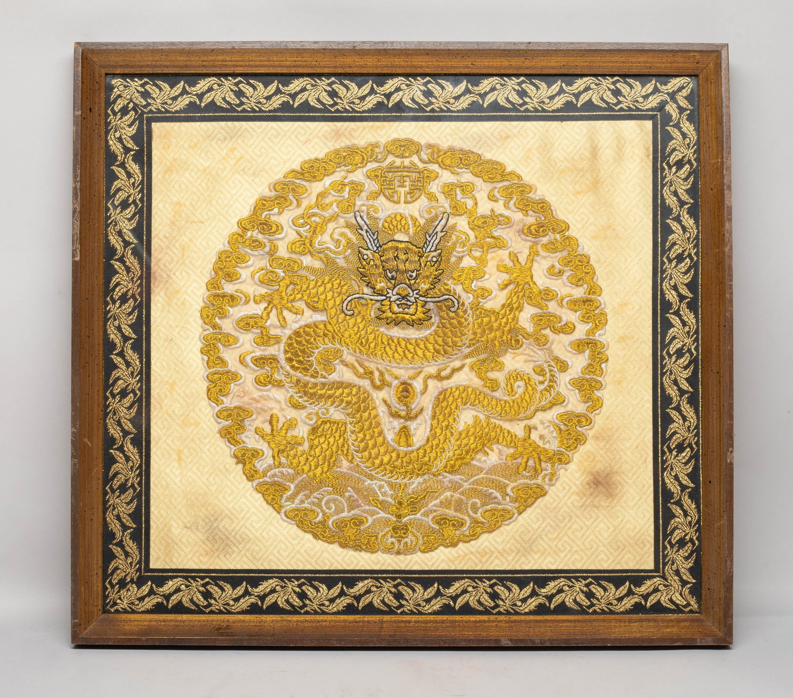 Estate Chinese Embroidery Wall Hanging Plaque: Chinese framed watercolor on cloth painting, depicting a white bird on a blossoming flower tree branch, inscirbed with related passages. Approx. 20*16.7 inch (frame size).