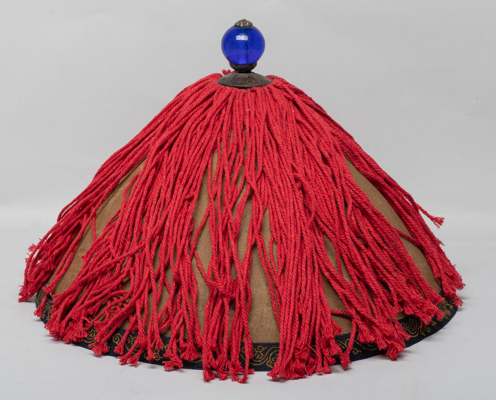 Estate Chinese Manchu Hat: Collectible Chinese Manchu hat. Approx. 12.2*8.2 inch.