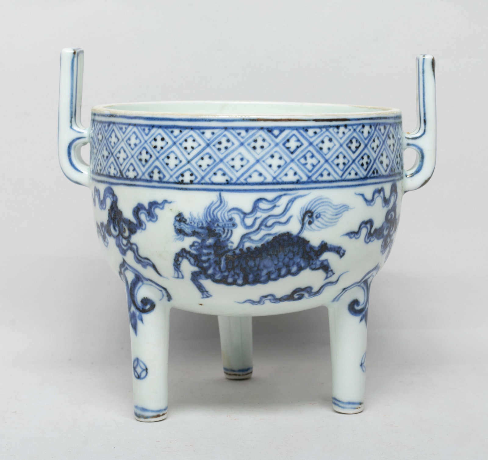 Collectible Chinese Porcelain Cabinet Censer (1 of 9)