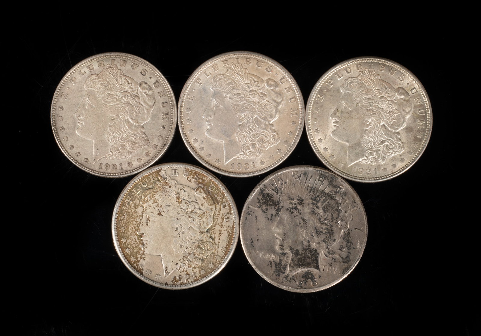 Antique American Peace/Morgan Silver Coins (1 of 7)