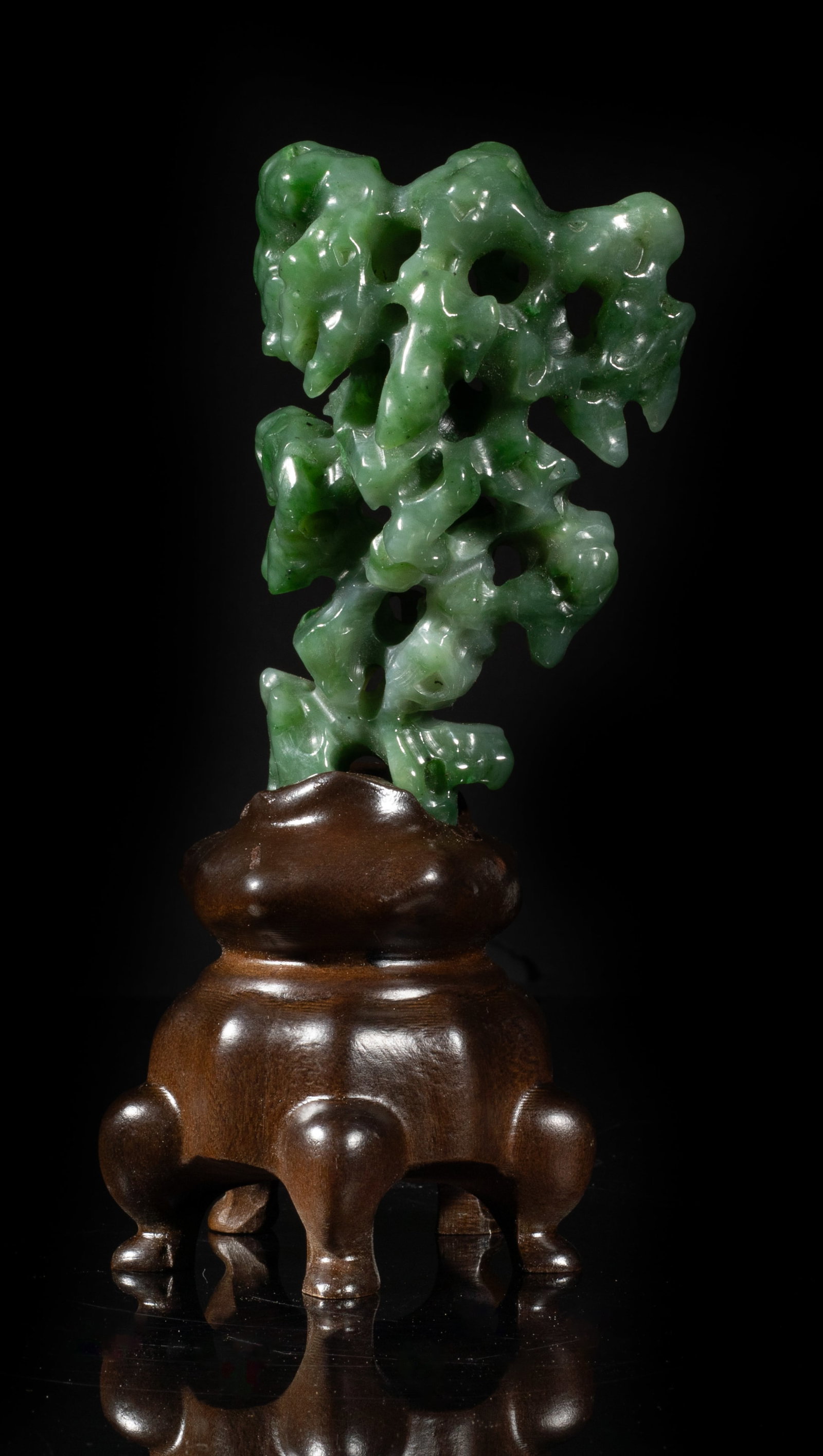 Rare Chinese Spinach Jade Scholar Stone: Collectible Chinese spinach jade scholar stone sculpture, with a wood stand. Approx. 6.7*3 inch (w/ stand). The Estate of the Joe & Mitch. KS. 2001.