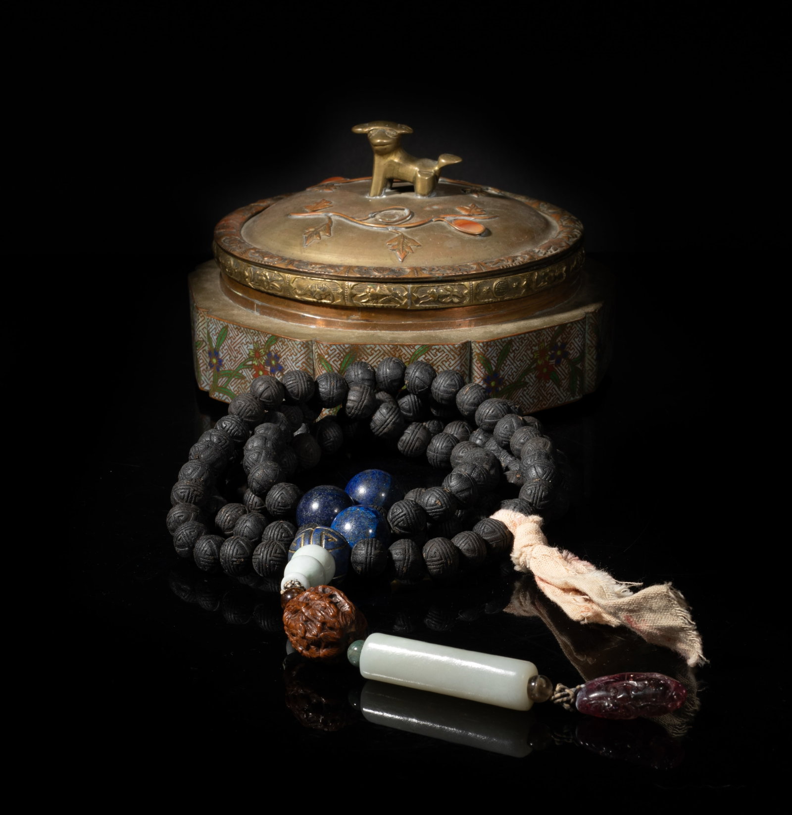 Long Chinese Agarwood Hexiang Prayer Beads: A long string of Chinese agarwood hexiang prayer beads, slightly fragrant, with four stone beads, a nut bead, a gourd-shaped pendant, a tubular pendant, and a tourmaline carved with bat and lingzhi,