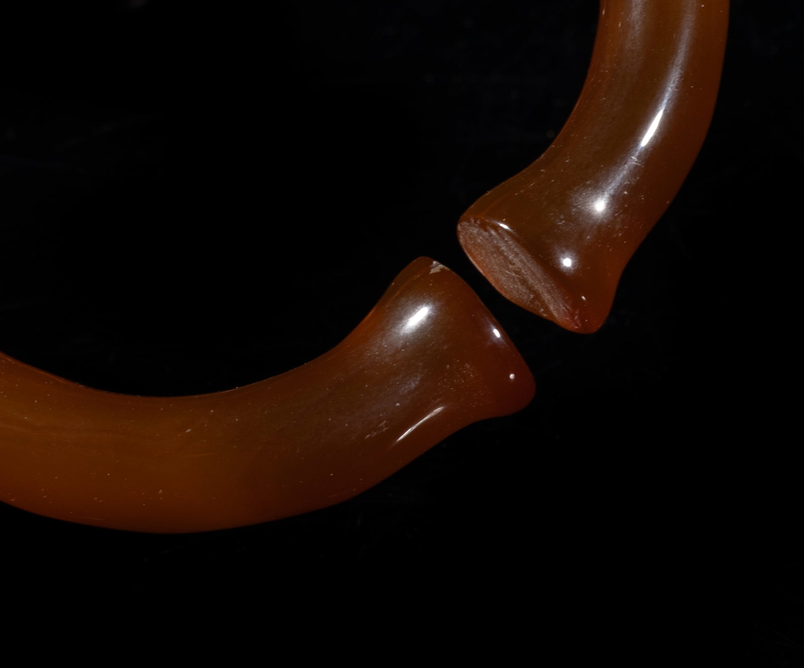 Two Rare Chinese Cameo Agate Bangles - 10