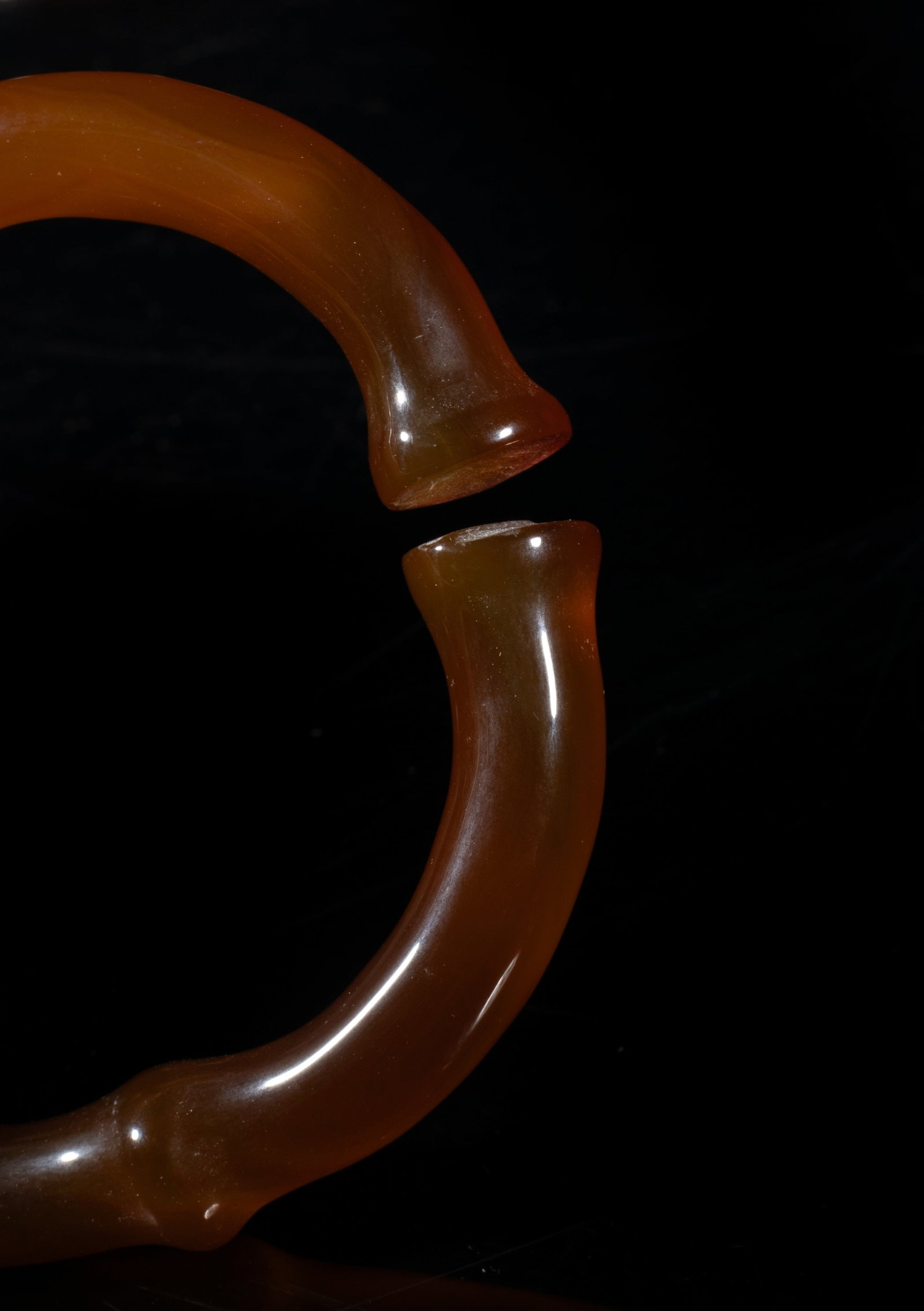 Two Rare Chinese Cameo Agate Bangles - 9