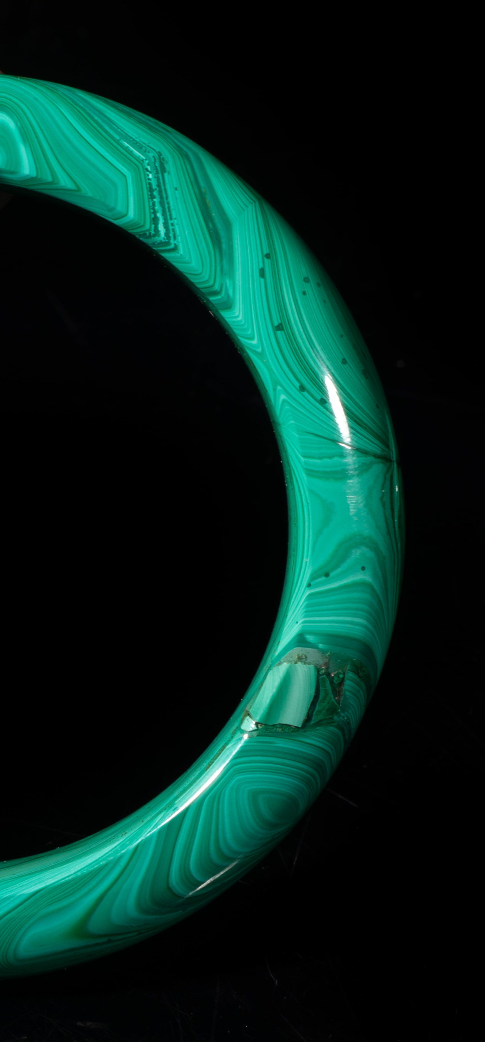 Two Rare Chinese Malachite Bangles - 3