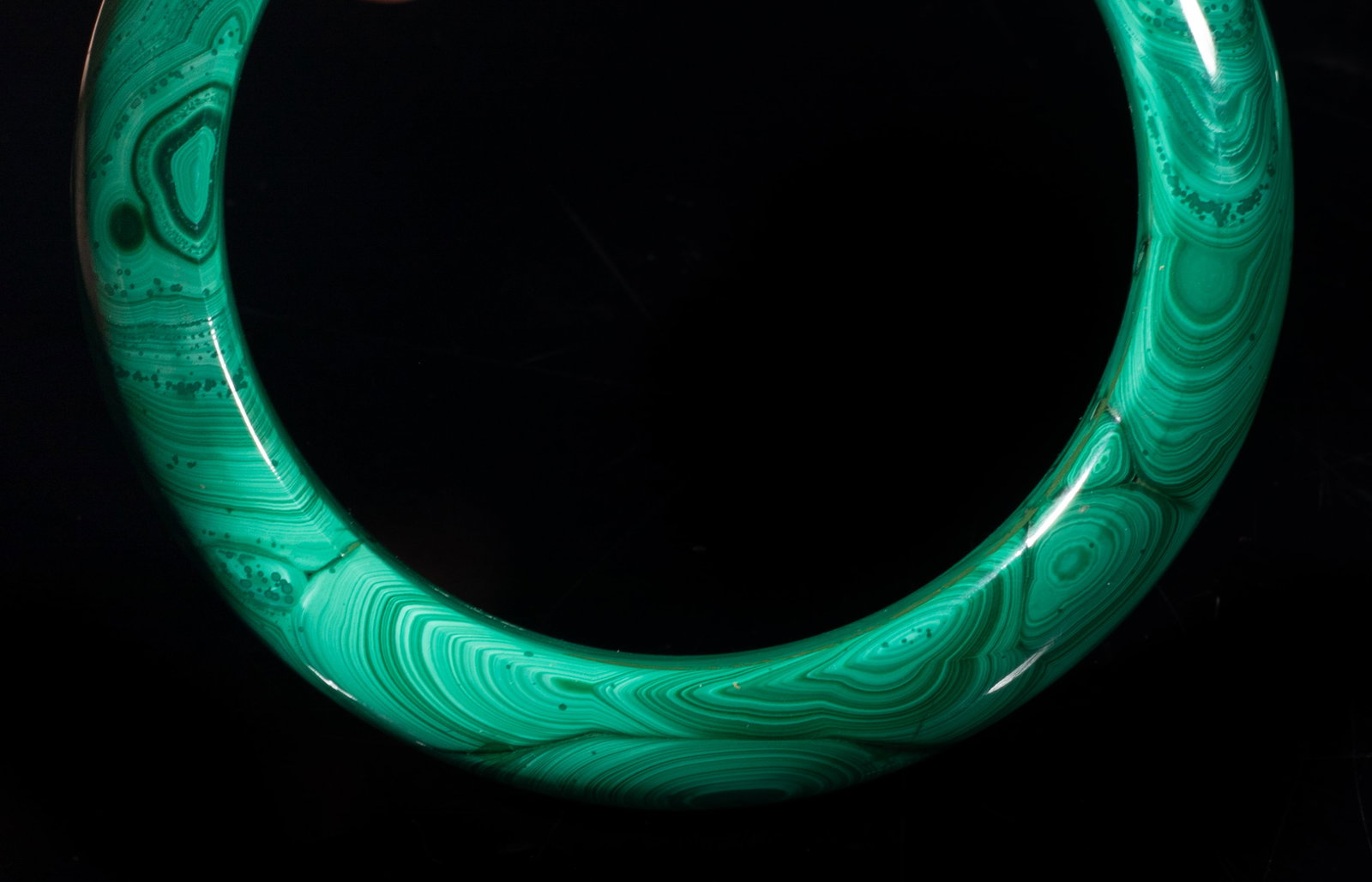 Two Rare Chinese Malachite Bangles - 5