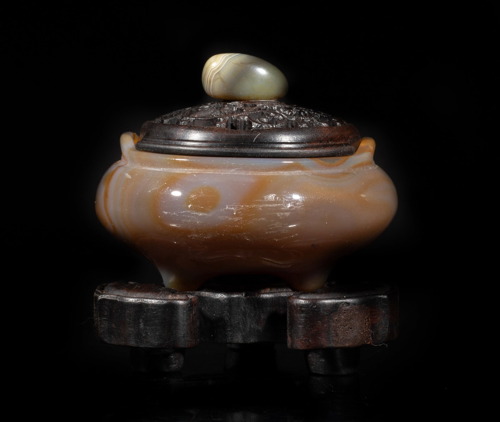 Chinese Cameo Banded Agate Censer (1 of 9)