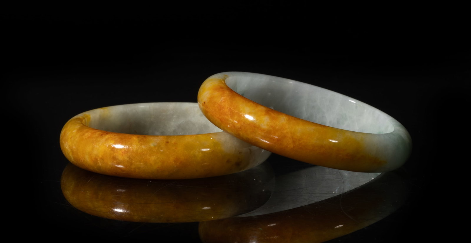 Estate Two Chinese Jade Bangles (1 of 13)