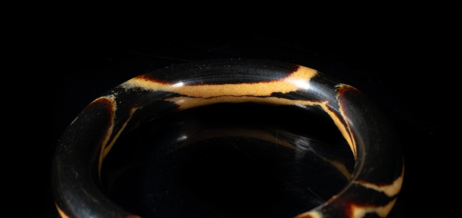 Vintage Chinese Export Amber Bangle - 7