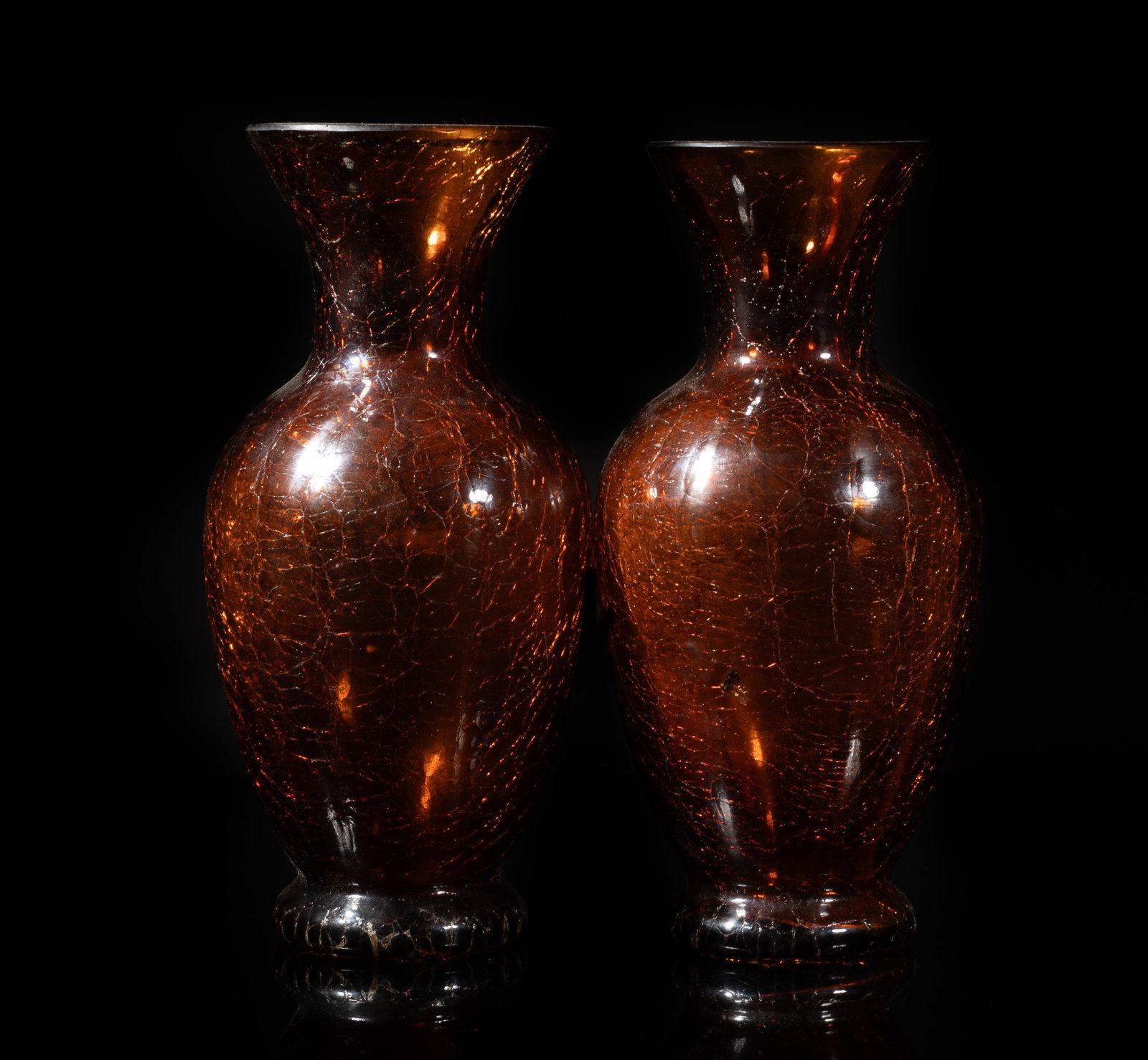 Two Lg Chinese Amber Like Peiking Glass Vases: Two large Chinese amber-like Peiking glass vases, each bottom incised with a seal mark. Approx. 10.8*5 inch (larger).