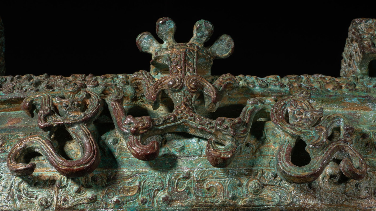 Large Chinese Bronze Made Pot Sets - 9