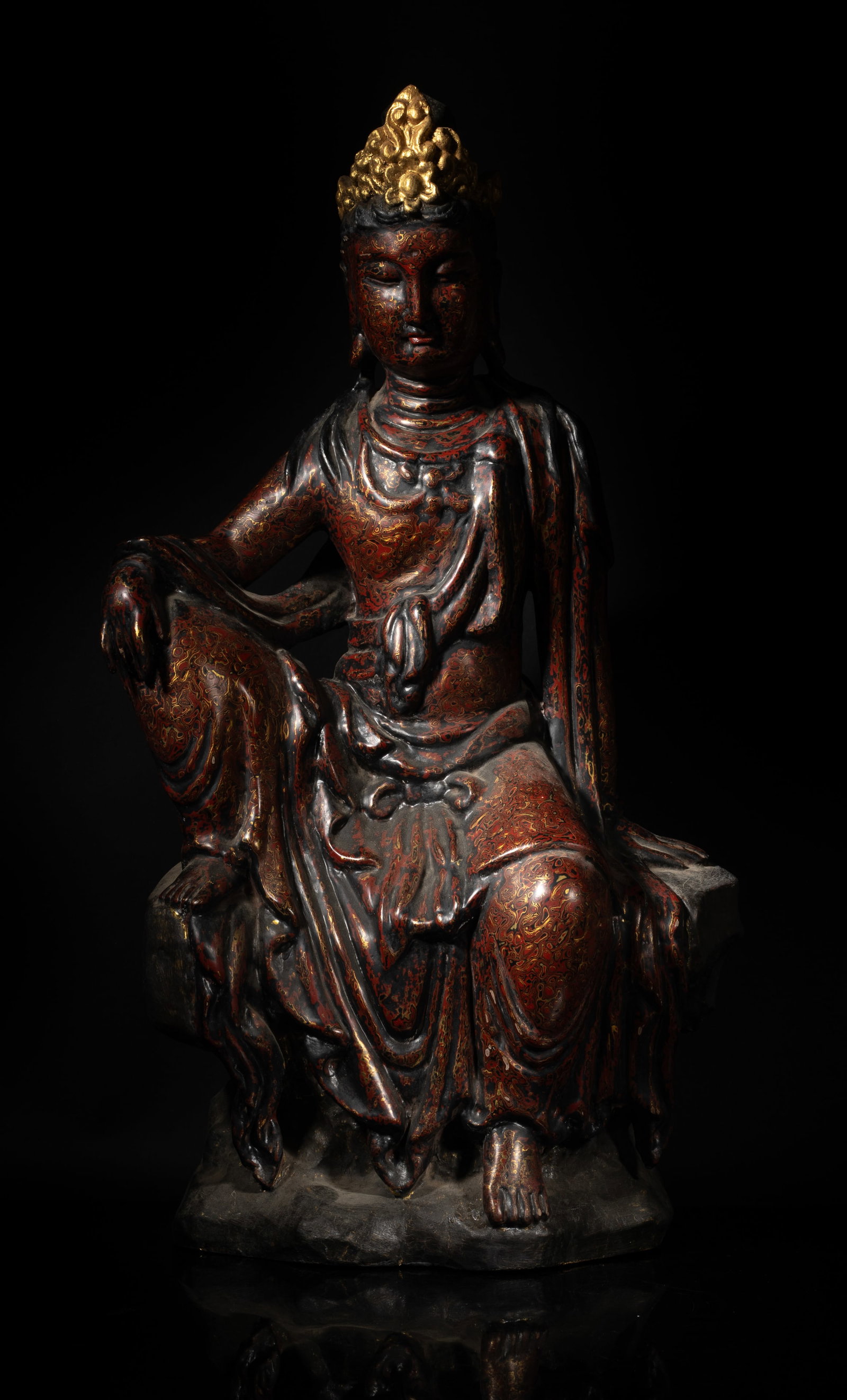 Tall Chinese Lacquer on Wood Sculpture of Kuanyin: Collectible lacquer on wood seated Kuanyin sculpture, the meditative face looking slightly downward. Approx. 22.2*12*7.5 inch.