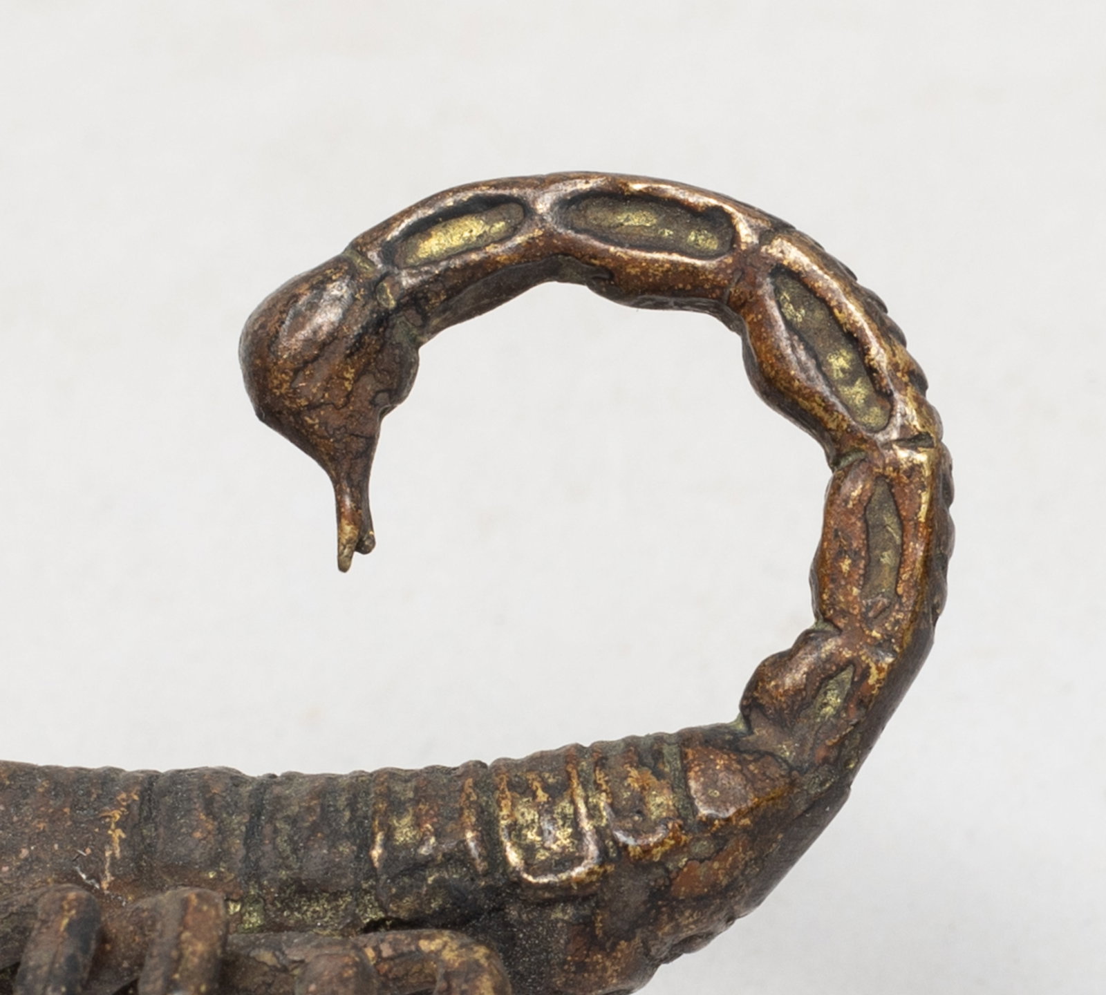 Two Chinese Bronze Table Sculptures - 8