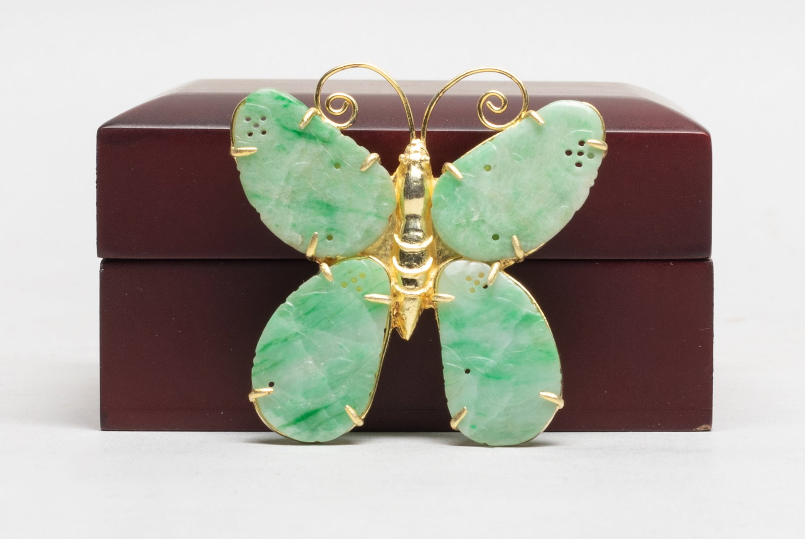 Vtg. Chinese Jade Jadeite, Gold on Silver Brooch (1 of 10)