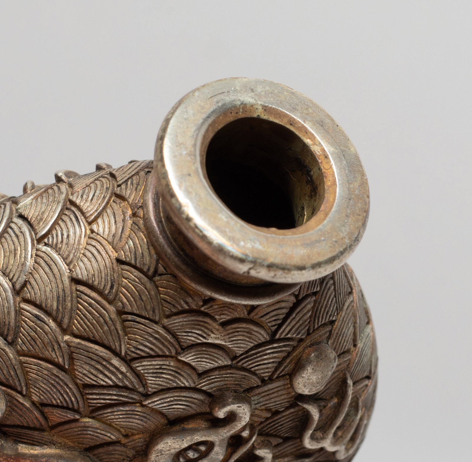 Two Chinese Export Snuff Bottles - 10