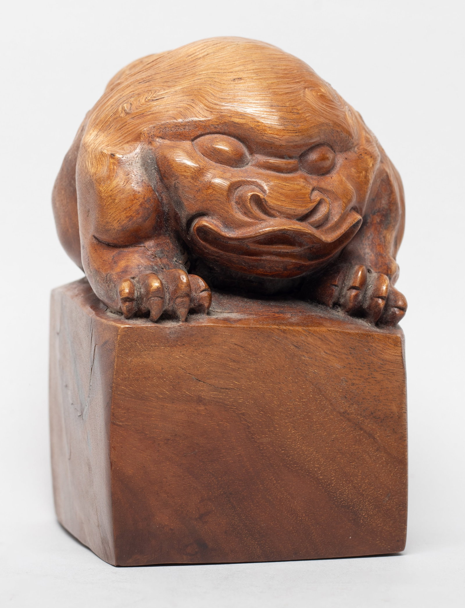 Rare Chinese Huanghuali Root Wood Sculpture: Carved with a toad on an almost square base. Approx. 447 gram, 4.5*3.8*2.8 inch.