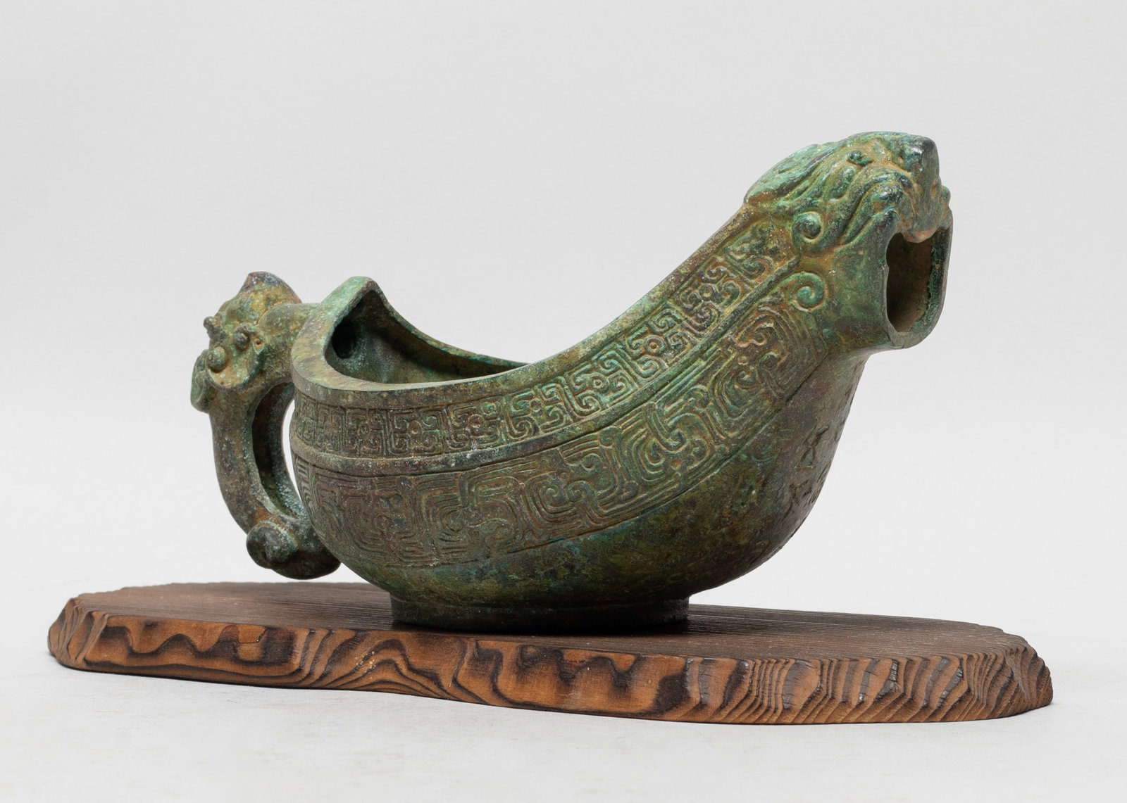 Chinese Bronze Water Pot w/ Base (1 of 11)
