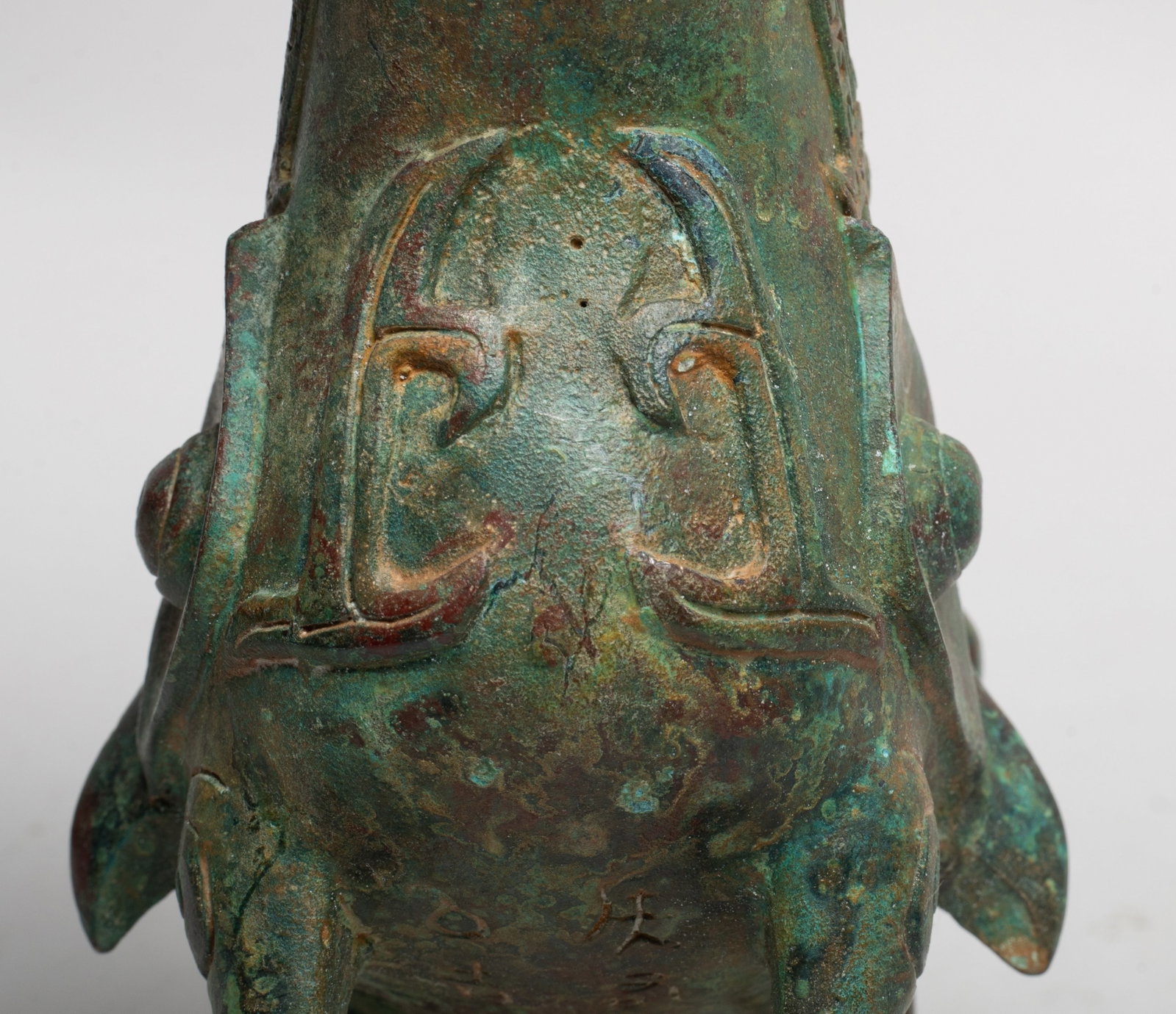 Chinese Bronze Covered Pot - 10