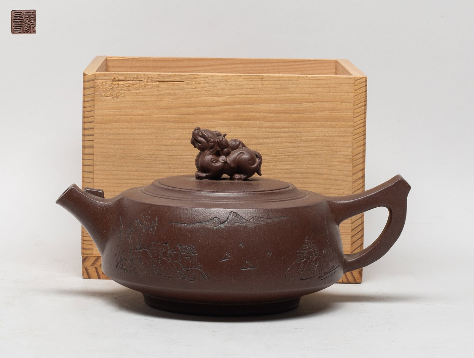 Chinese Export Yixing Zisha Tea Pot (1 of 13)