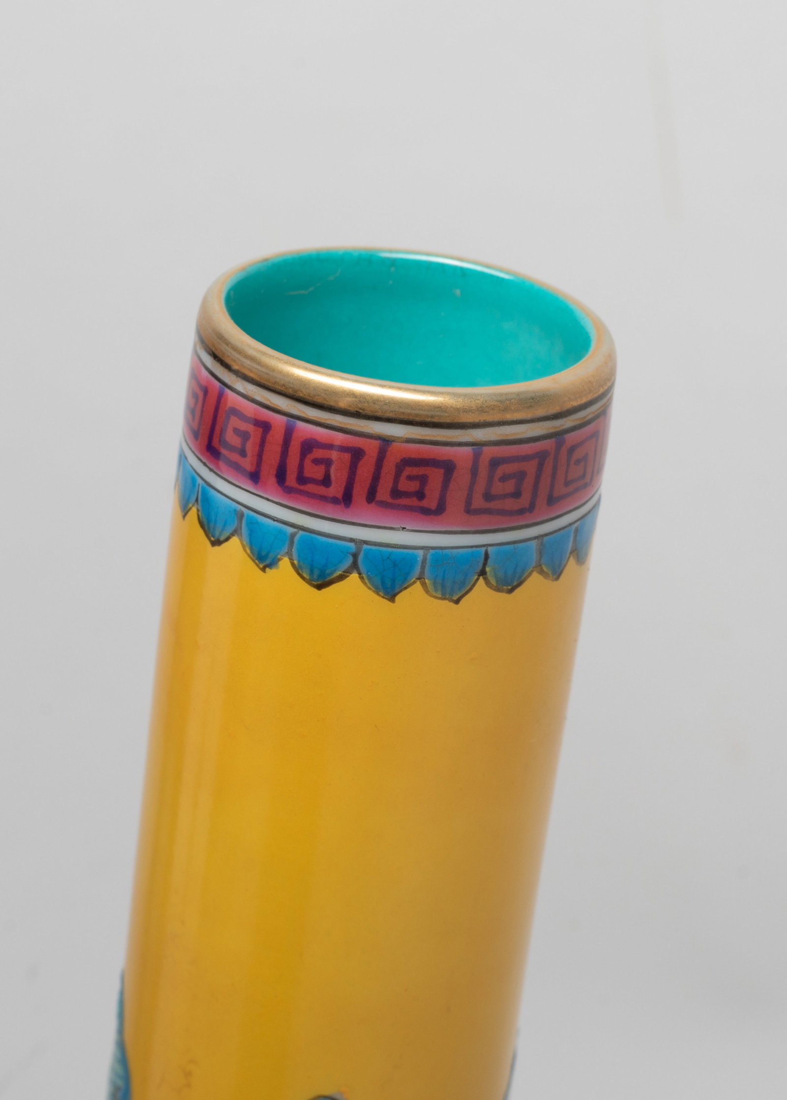 Chinese Export Porcelain Vase - 3