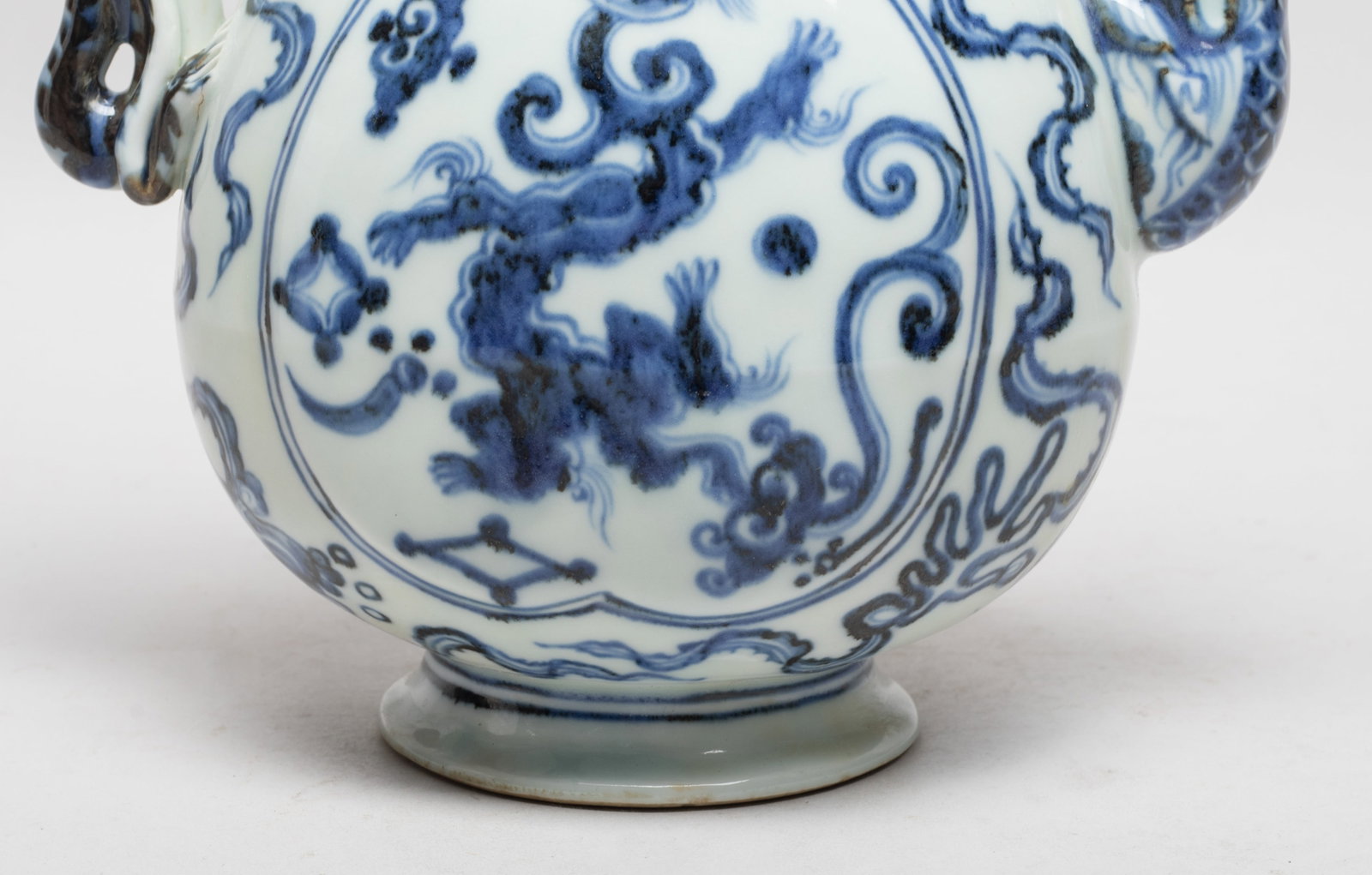 Large Chinese Export Porcelain Pot - 14