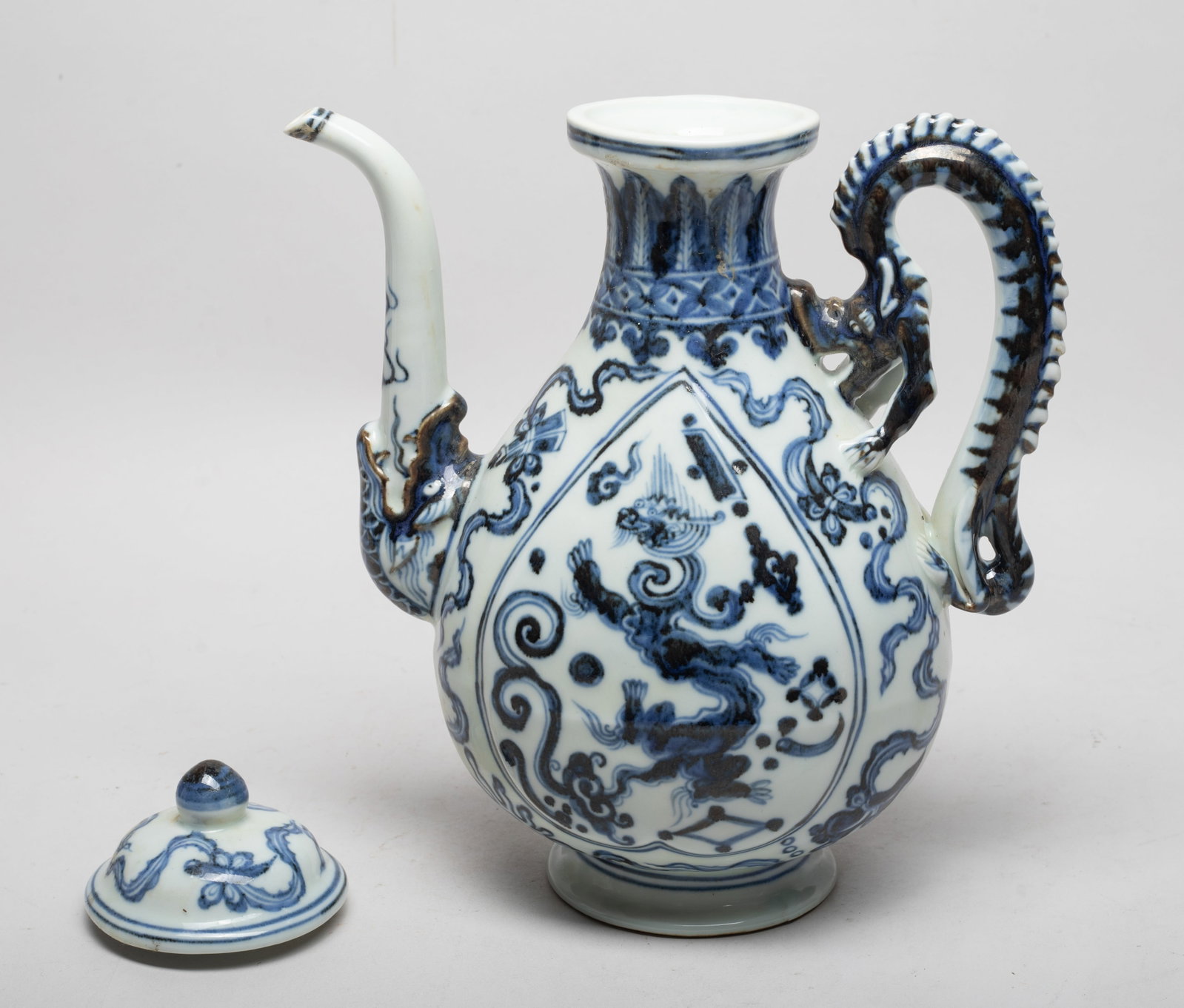 Large Chinese Export Porcelain Pot - 5
