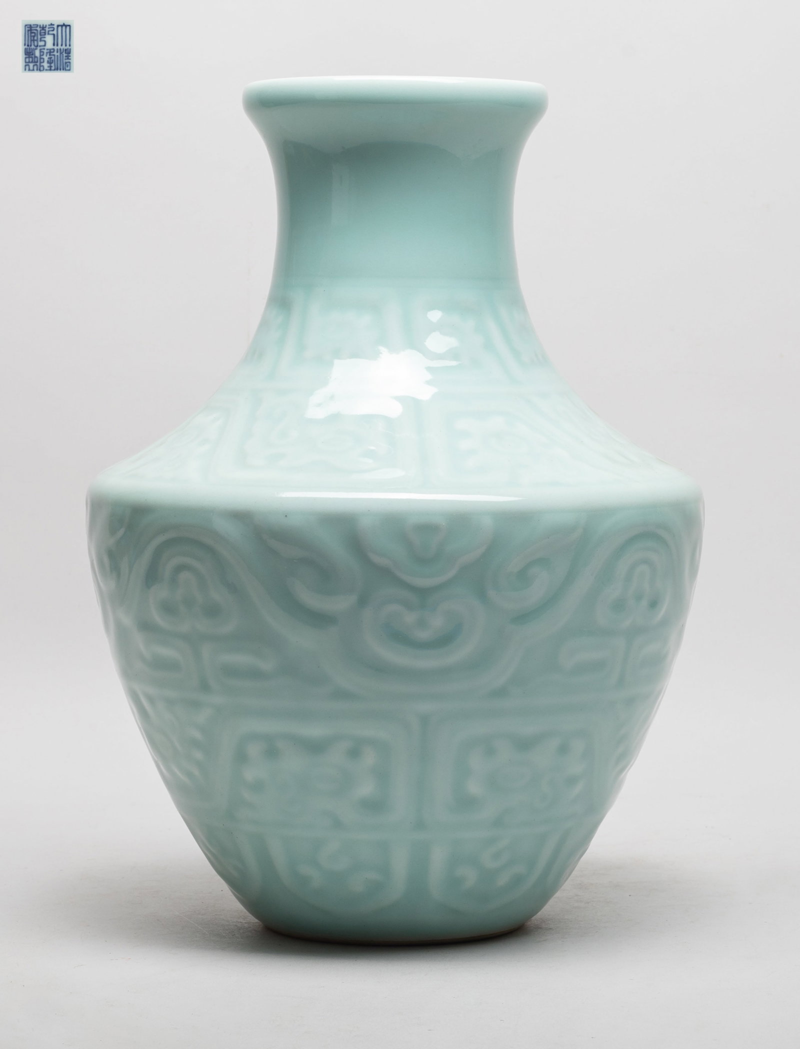 Large Chinese Bean Green Glazed Porcelain Vase (1 of 13)