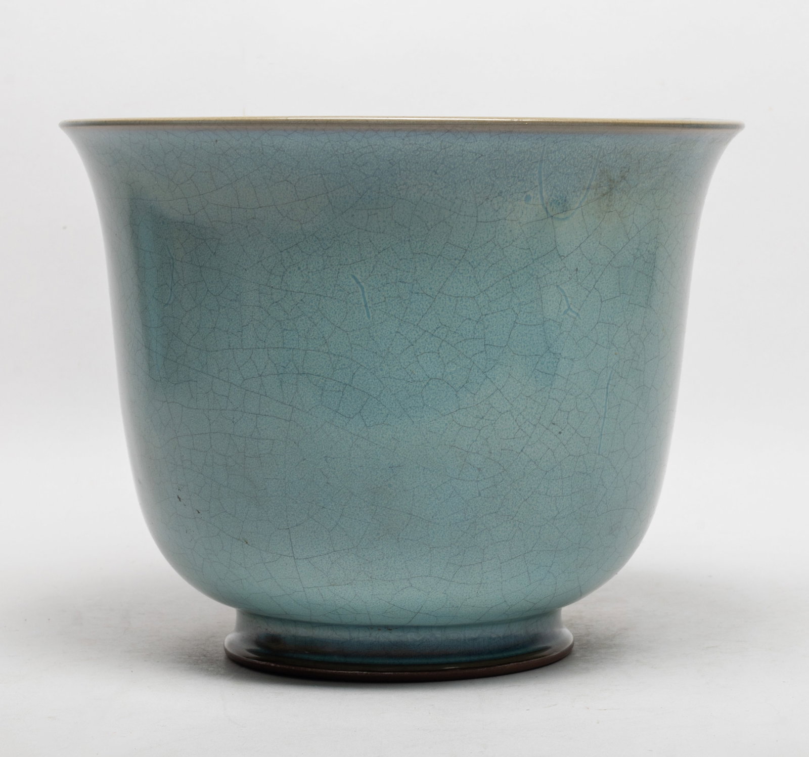 Large Chinese Export Porcelain Flower Pot (1 of 12)