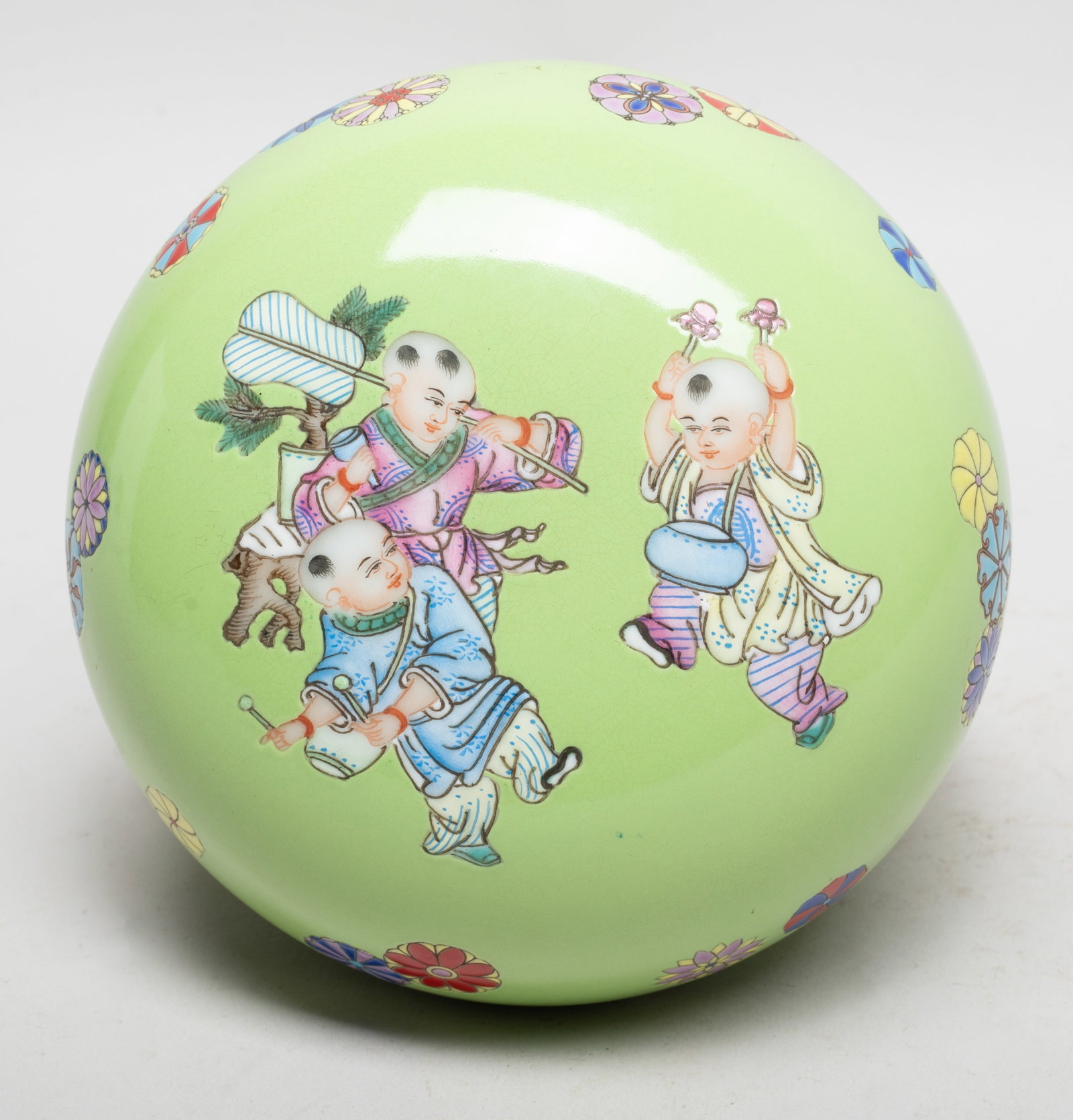 Chinese Export Porcelain Covered Box - 5