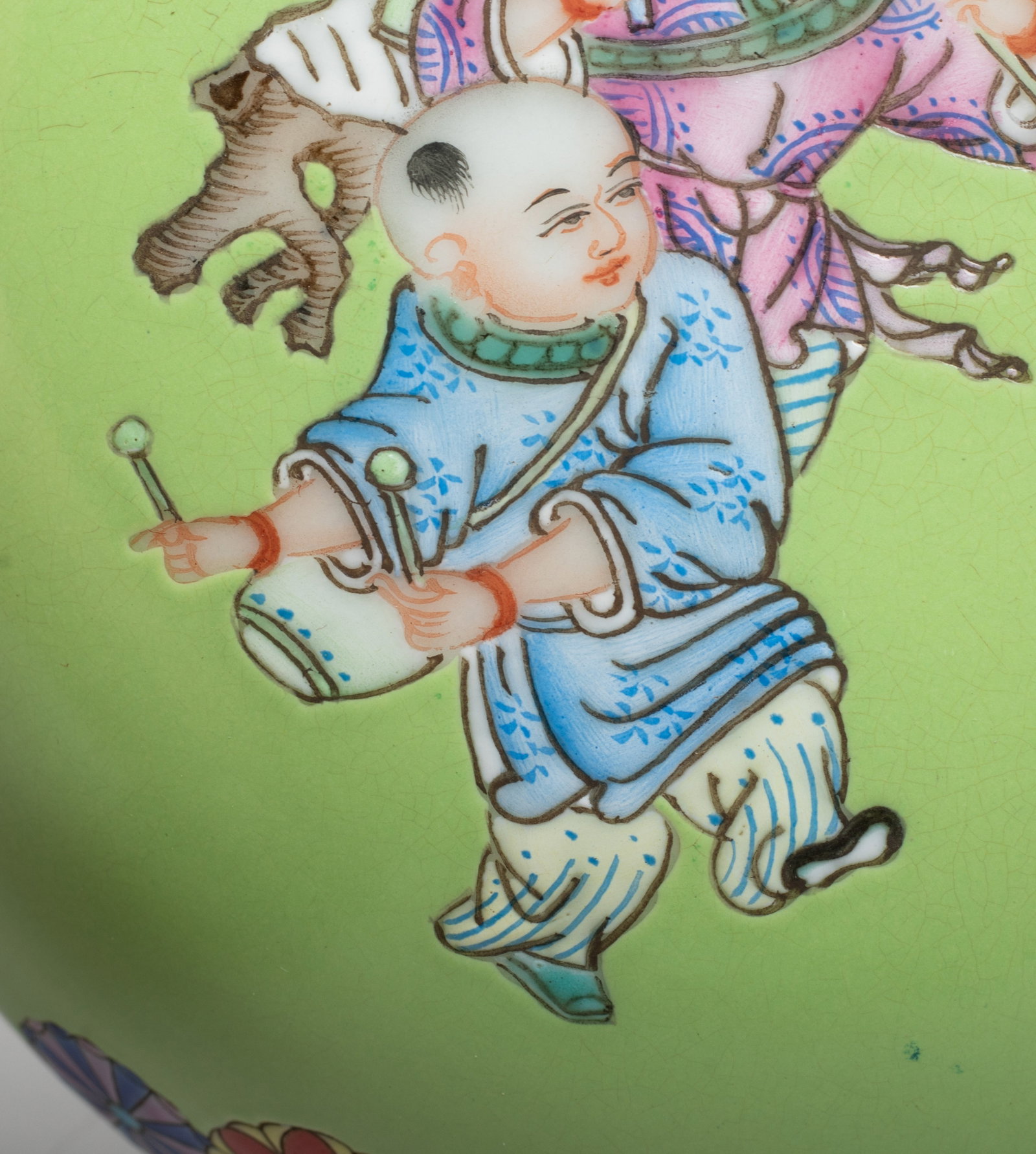 Chinese Export Porcelain Covered Box - 8