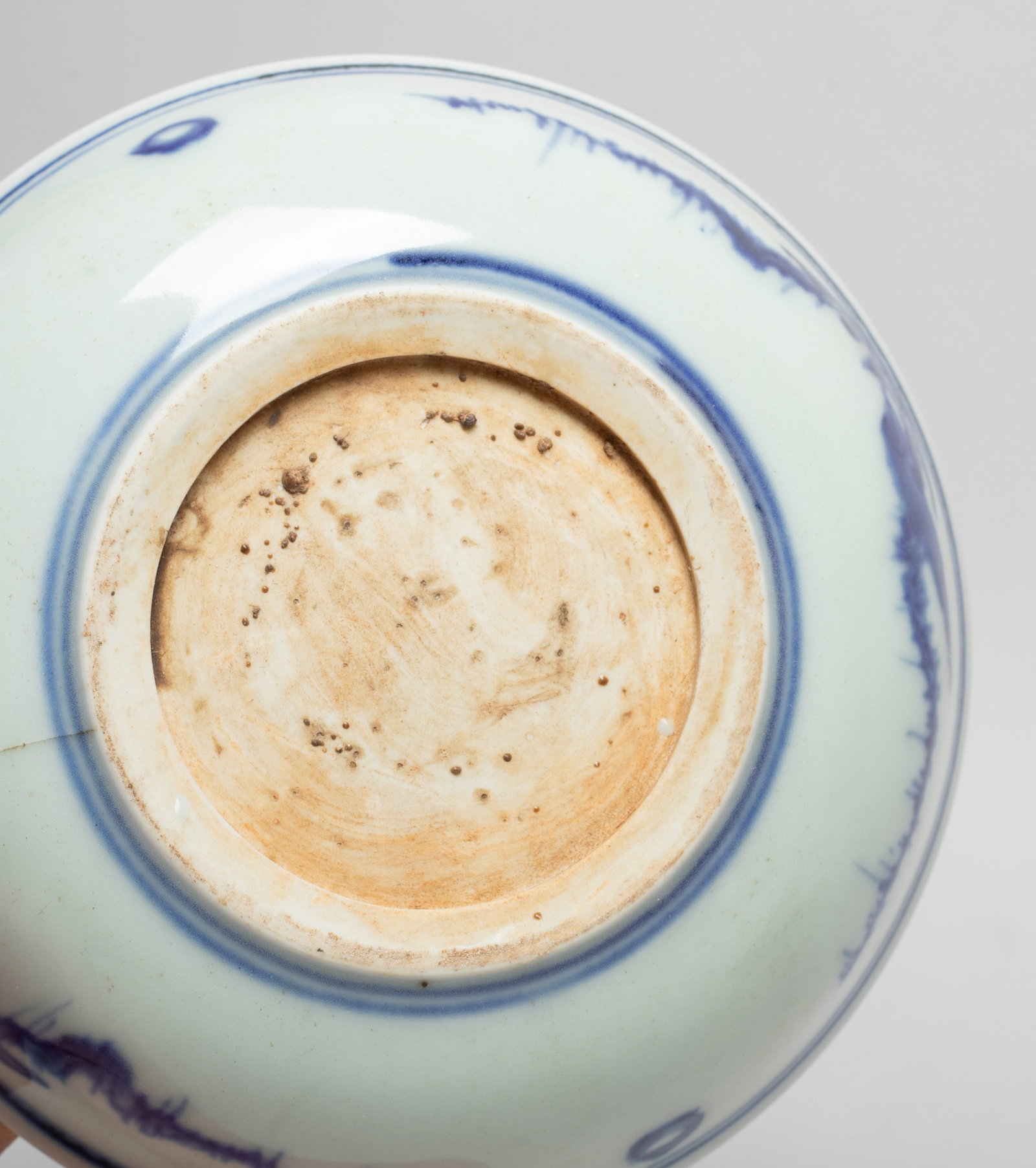 Two Chinese Export Porcelain Plates - 6