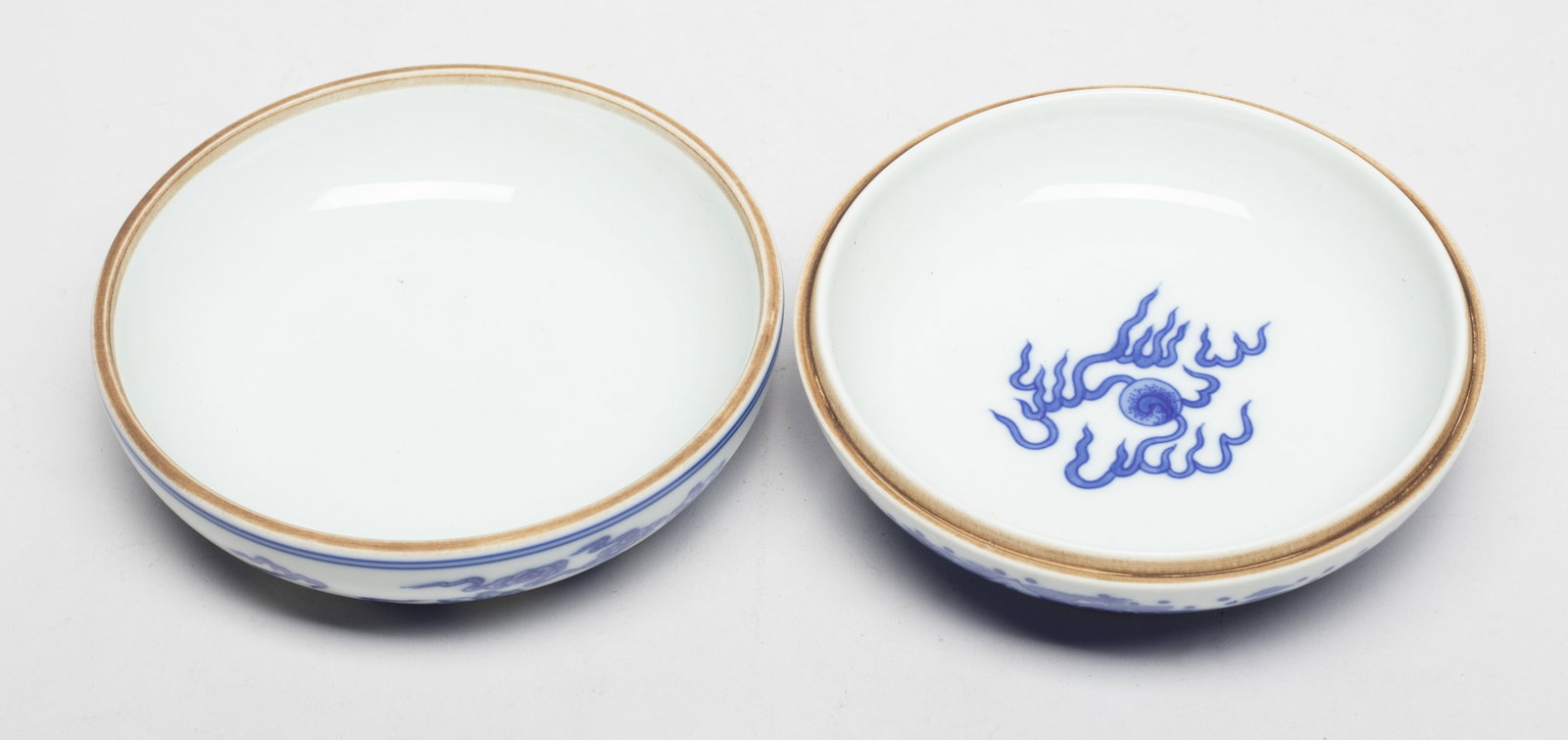 Estate Two Chinese Export Porcelain Boxes - 14