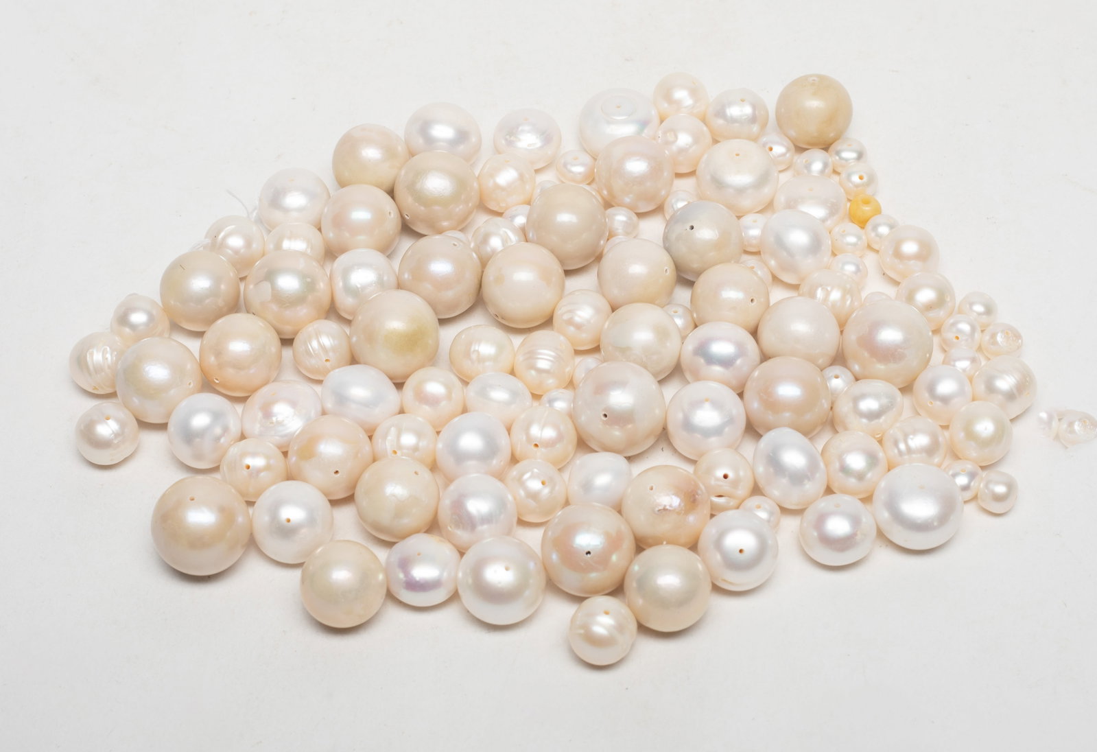 Large Set Vintage Sea Pearl Beads: Large set of vintage sea pearl beads. Size varies.