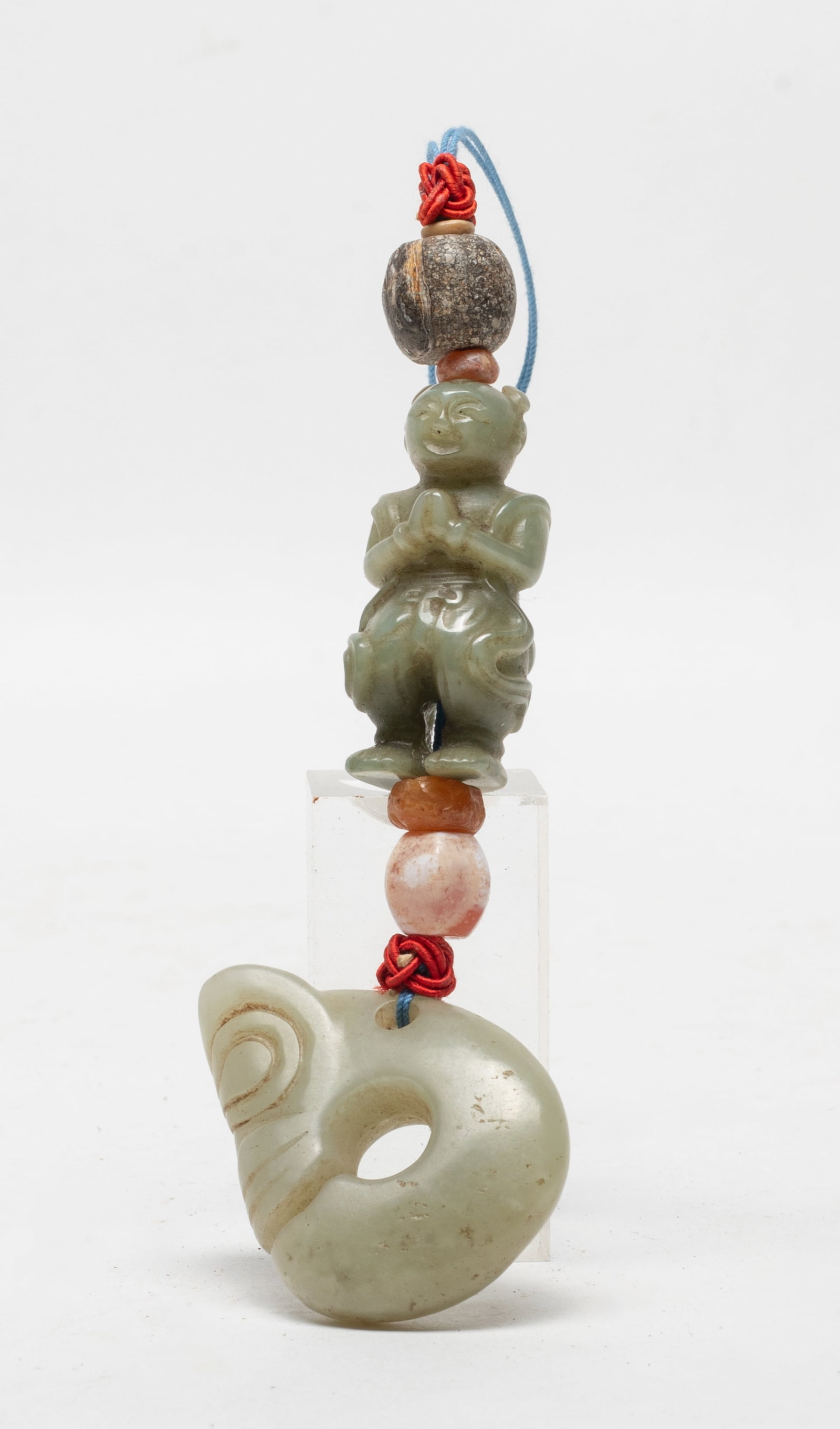 Chinese Jade, Agate Manchu Pendant: Including agate beads, a jade carved boy pendant, and a jade carved pig-dragon pendant. Approx. 1.87*1.37*0.45 inch (largest jade).