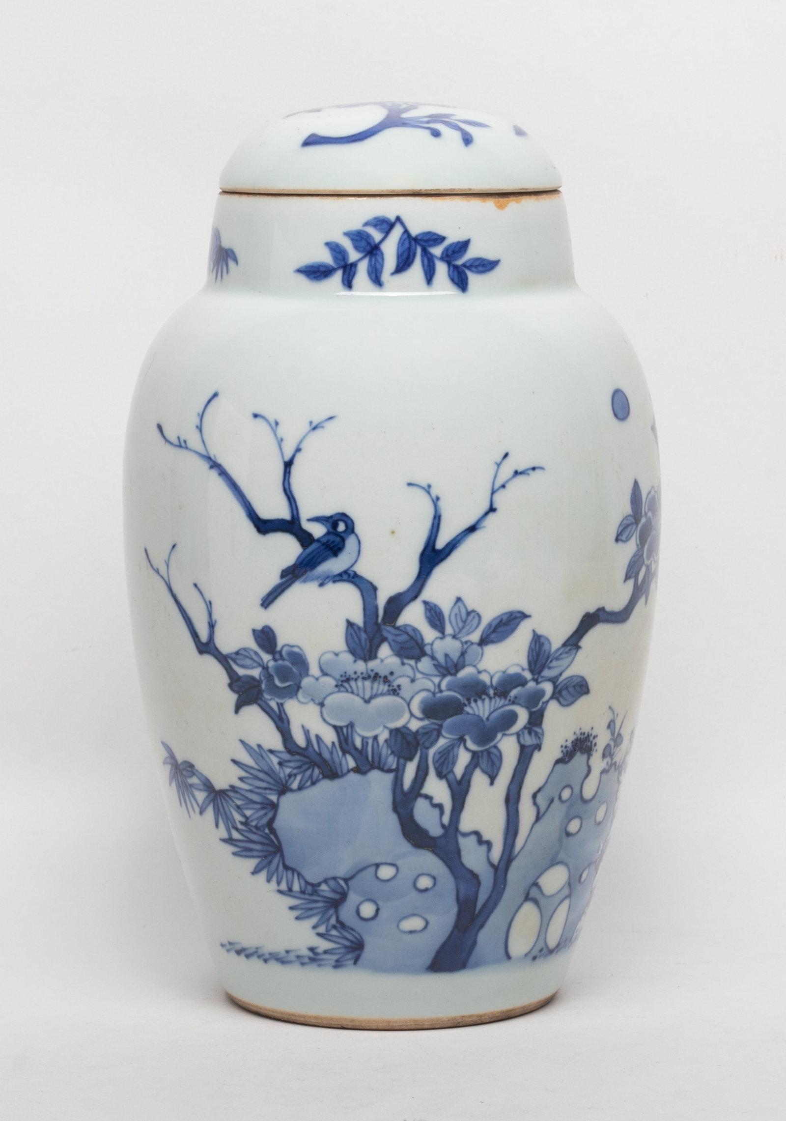 Estate Chinese Blue & White Porcelain Covered Jar: Chinese blue and white porcelain covered jar painted birds and flowers. Approx. 9.3*5.5 inch.