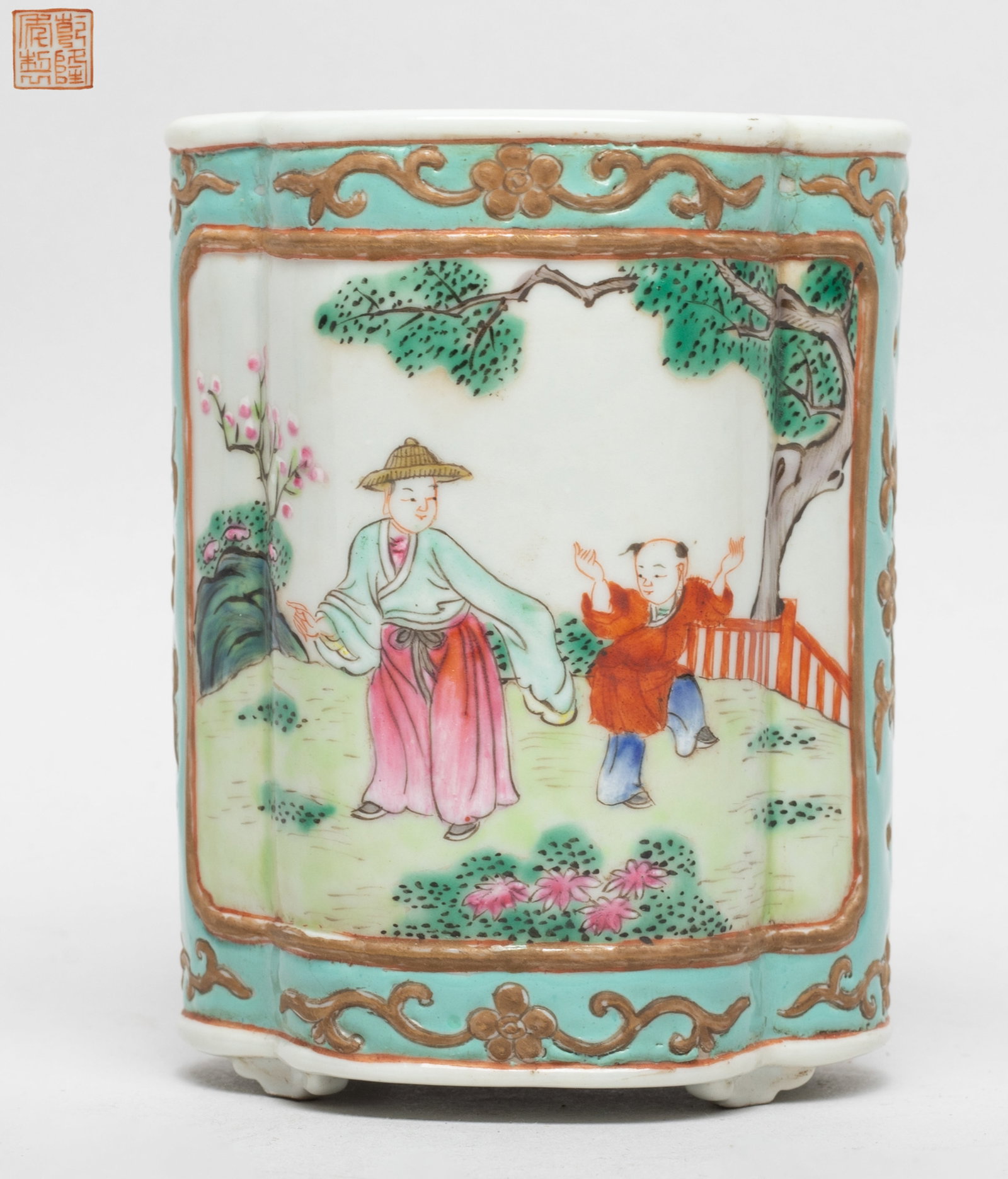 Estate Chinese Porcelain Small Brush Pot (1 of 12)