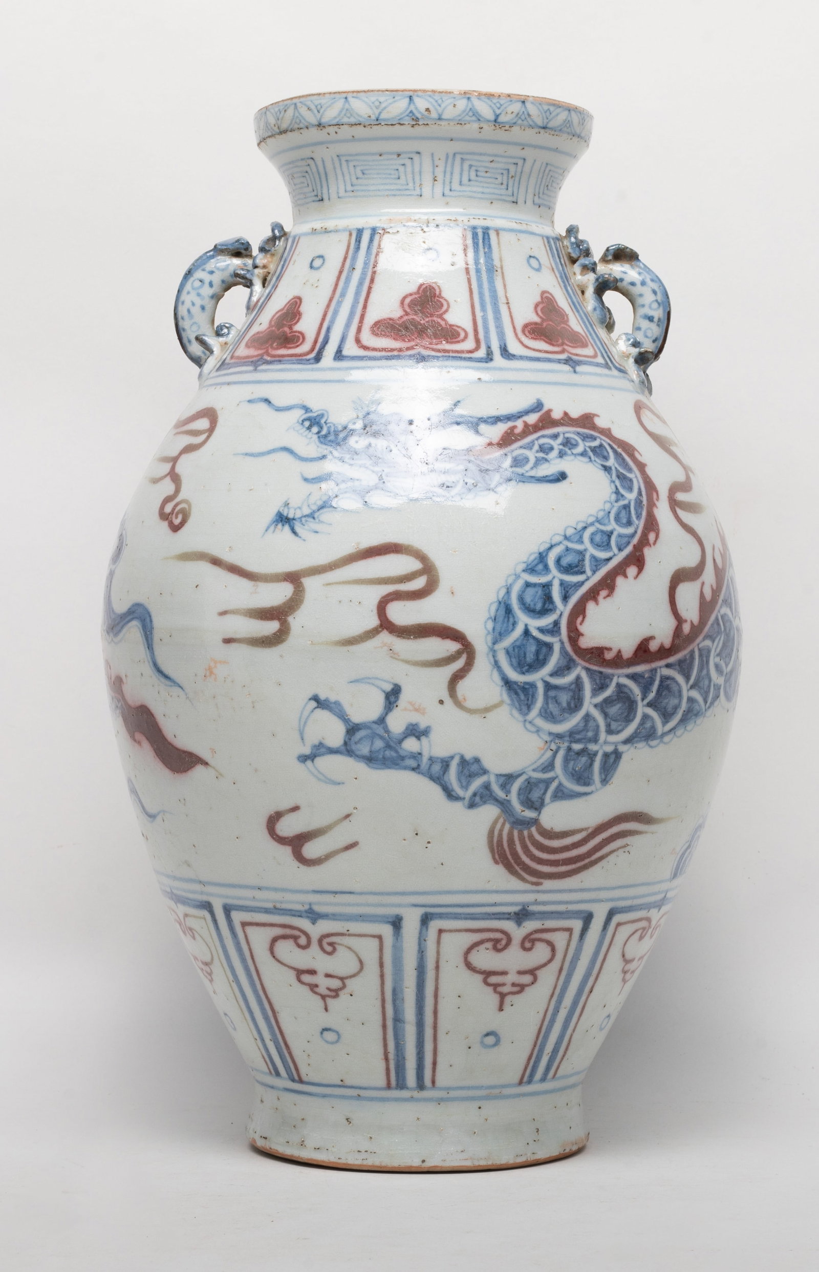 Estate Chinese Export Porcelain Tall Vase (1 of 17)