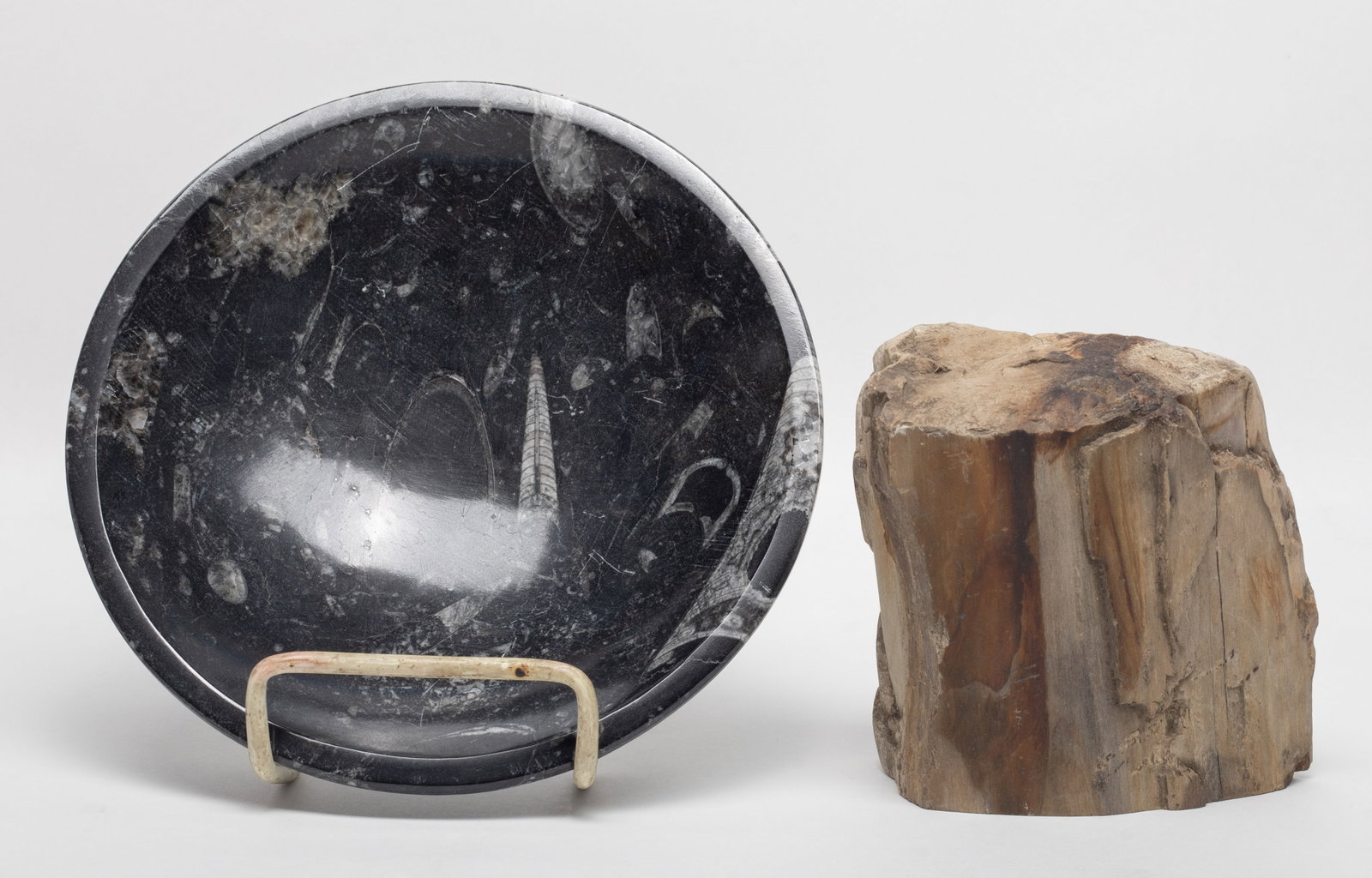 Vintage Art Petrified Wood, Fossil Deep Bowl: Including a petrified wood sculpture and a fossil carved deep bowl. Approx. 7.7*1.5 inch (bowl size).