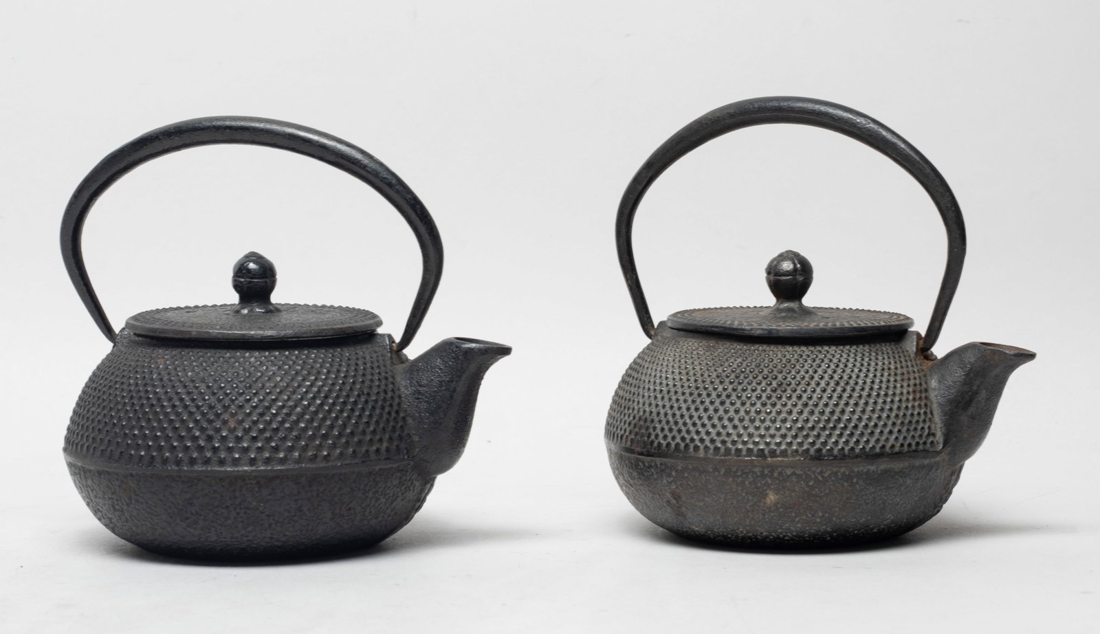 Two Vintage Japanese Iron Tea Pots (1 of 9)