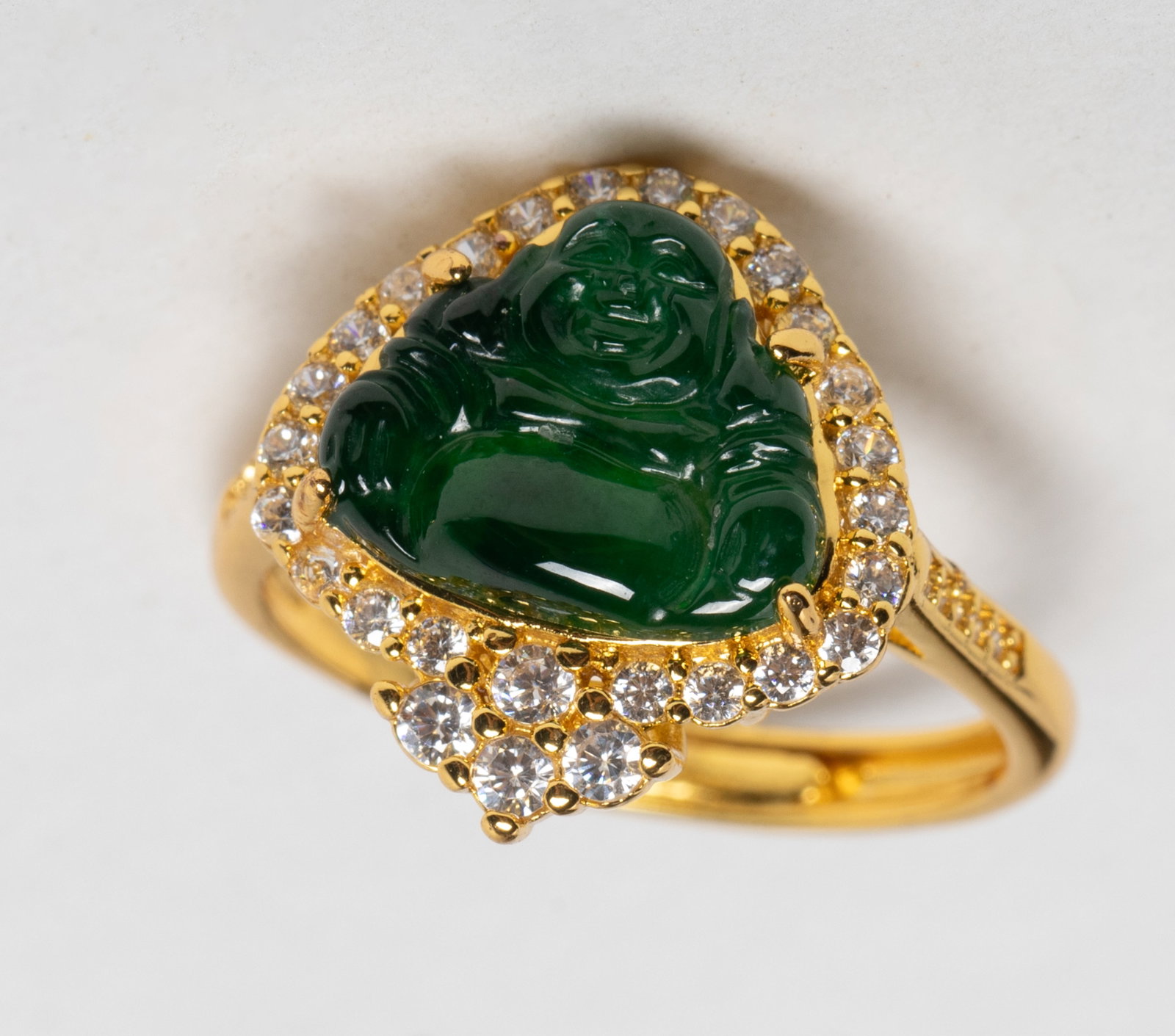 Estate Vtg. Chinese Jade Ring: Chinese adjustable ring, inlaid with jade carved with Buddha. US size: 8.