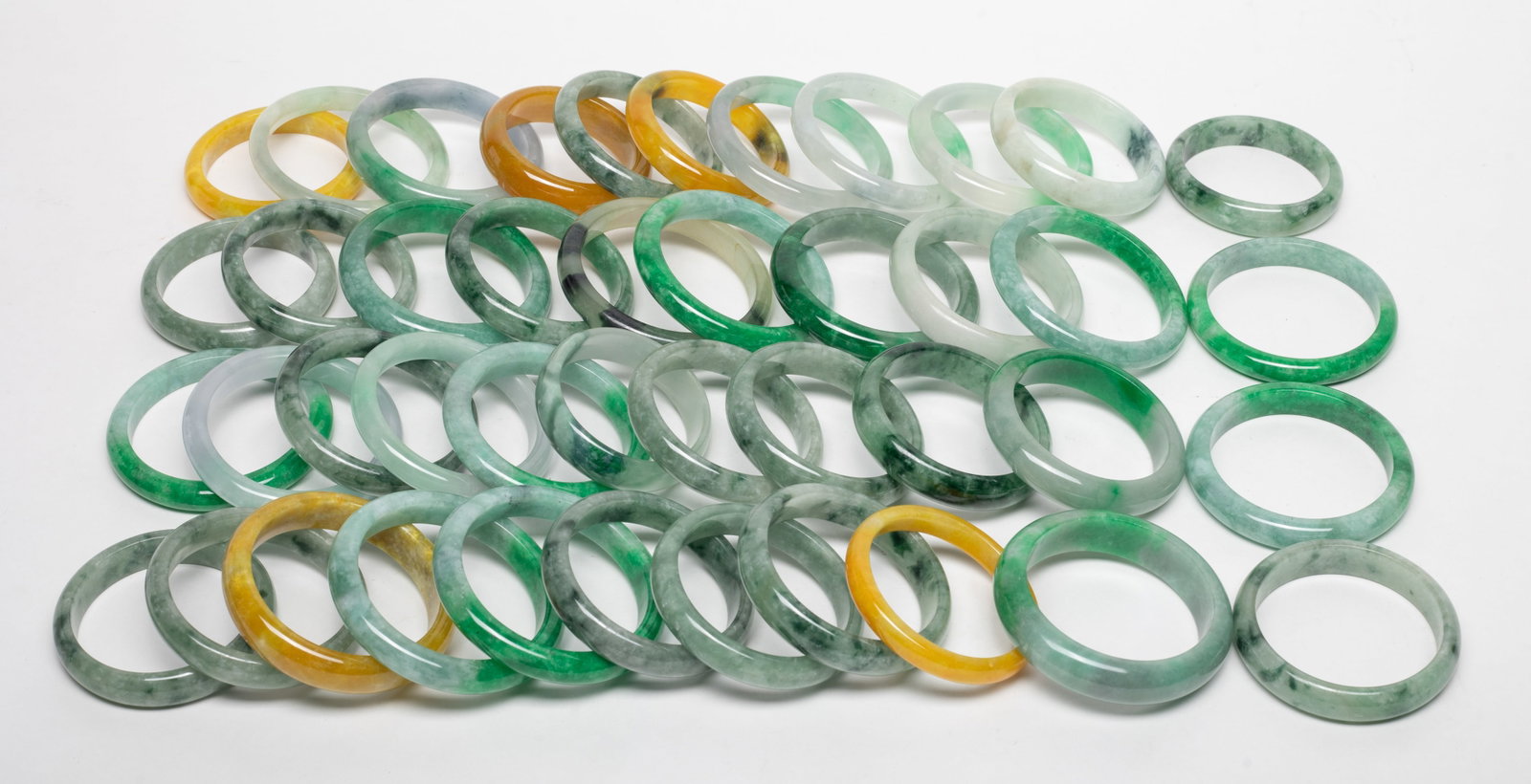 Set Vintage Chinese Export Bangles (1 of 9)