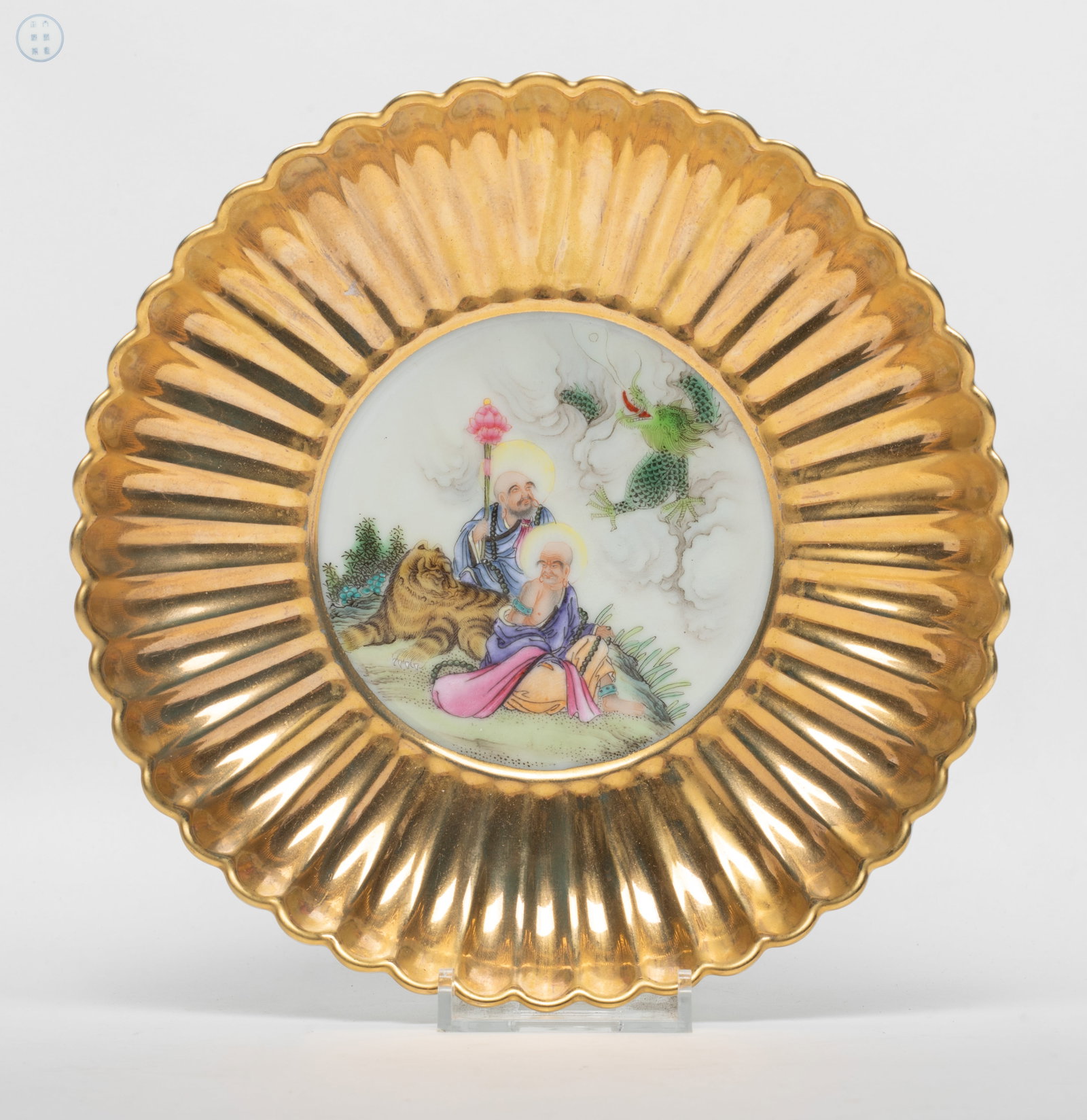 Rare Chinese Gold, Famille Rose Porcelain Plate: Chinese floral form gold glazed famille rose porcelain plate, with six-character mark enclosed in double circles on the bottom. Approx. 7.3 inch D.