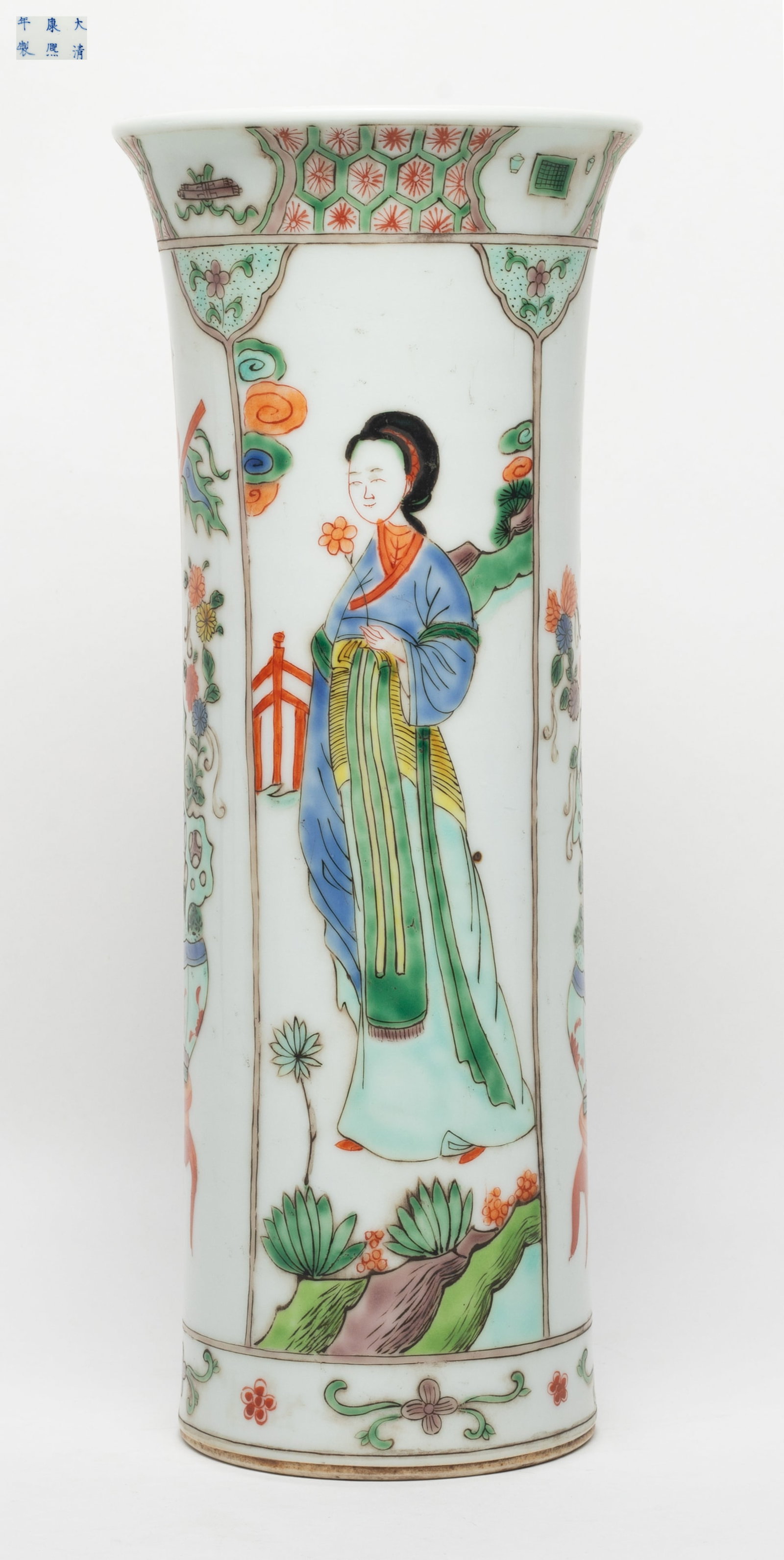 Tall Chinese Export Porcelain Vase: Tall cylindrical Chinese porcelain vase painted scene of lady or flowers in vase, marked six characters to underside. Approx. 4.8*12 inch.