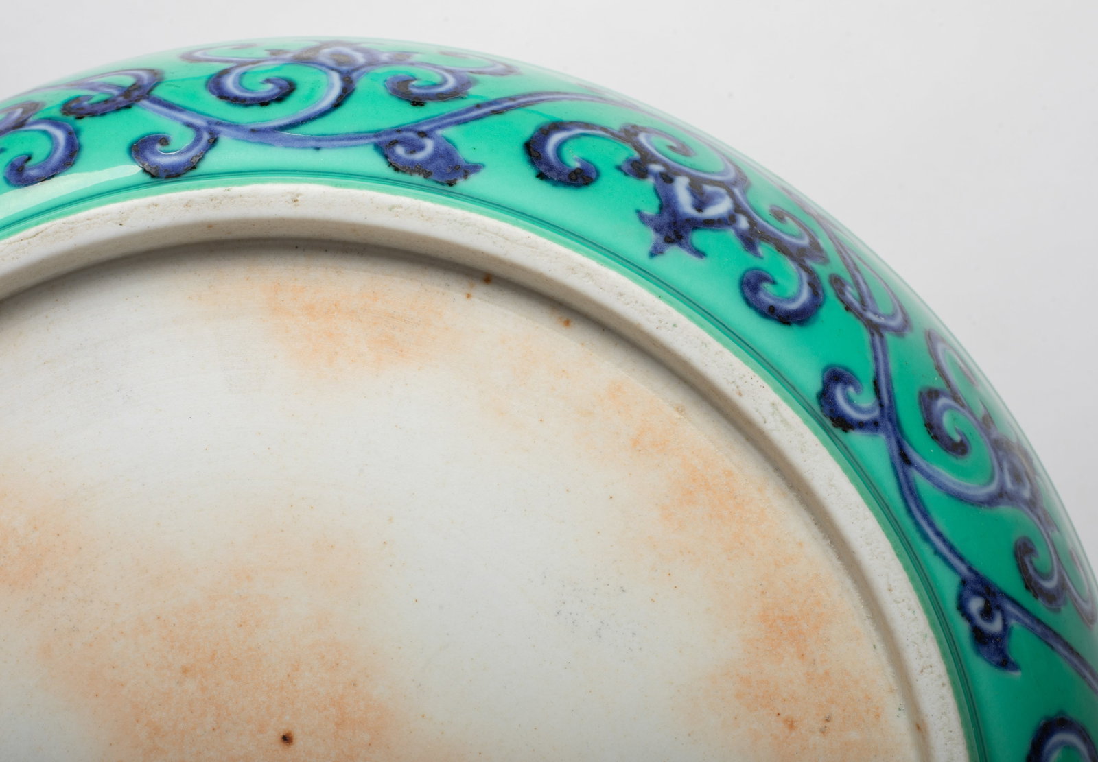 Large Chinese Export Porcelain Deep Plate - 8