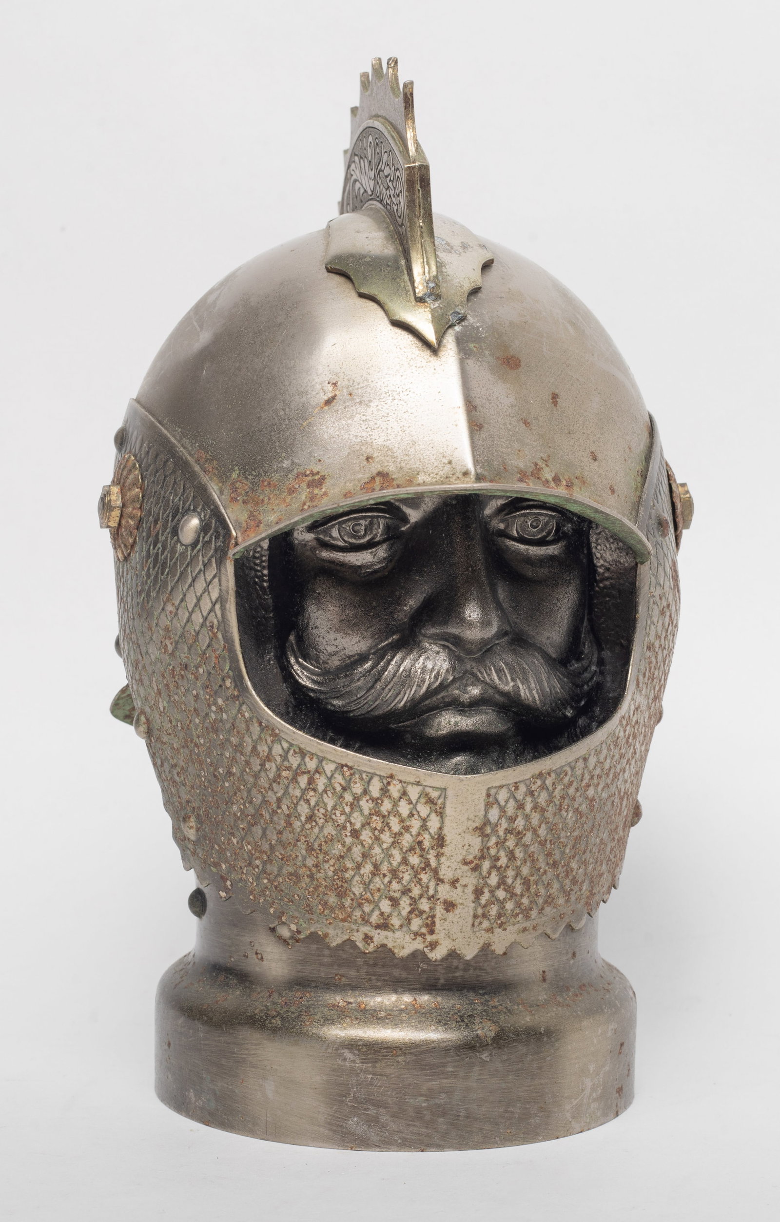 Vintage Metal Table Sculpture: Metal table sculpture of soldier head form. Approx. 7.6*5.6*4.3 inch.