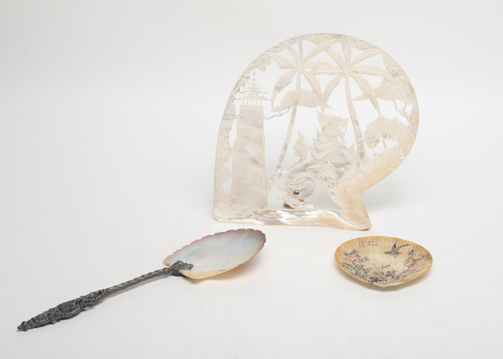 Estate Set Chinese MOP Carvings: Three Chinese mother-of-pearl carvings. Approx. 7.7*7.4 inch (largest).