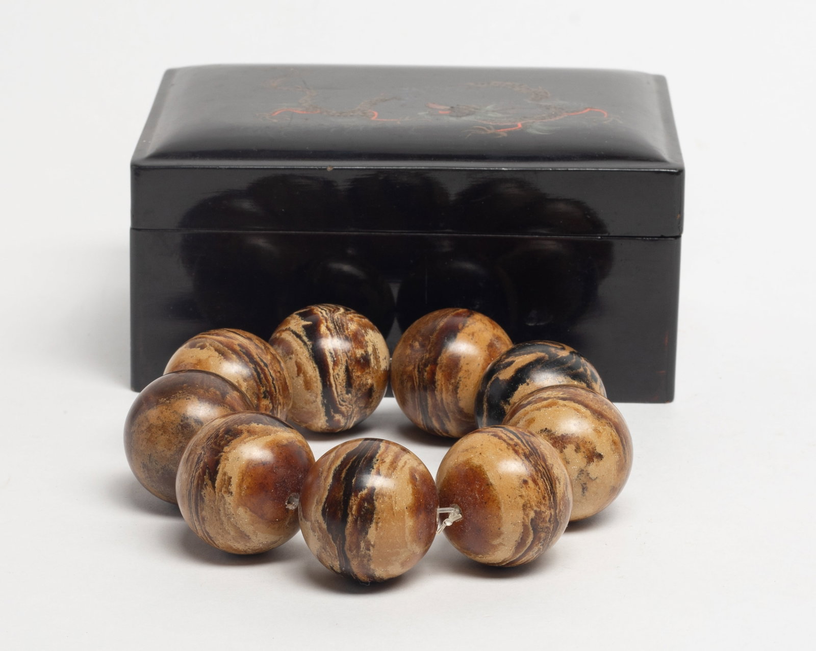 Chinese Chunk Bead Amber Prayer Beads: Chinese amber carved chunky prayer beads, with box. Approx. 120 gram (total weight), 1.1 inch D (each bead size).
