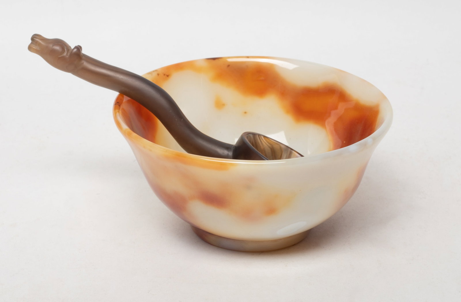 Chinese Cameo Agate Bowl, Spoon: Chinese cameo agate bowl and spoon. Approx. 4.8*2.2 inch (bowl size).