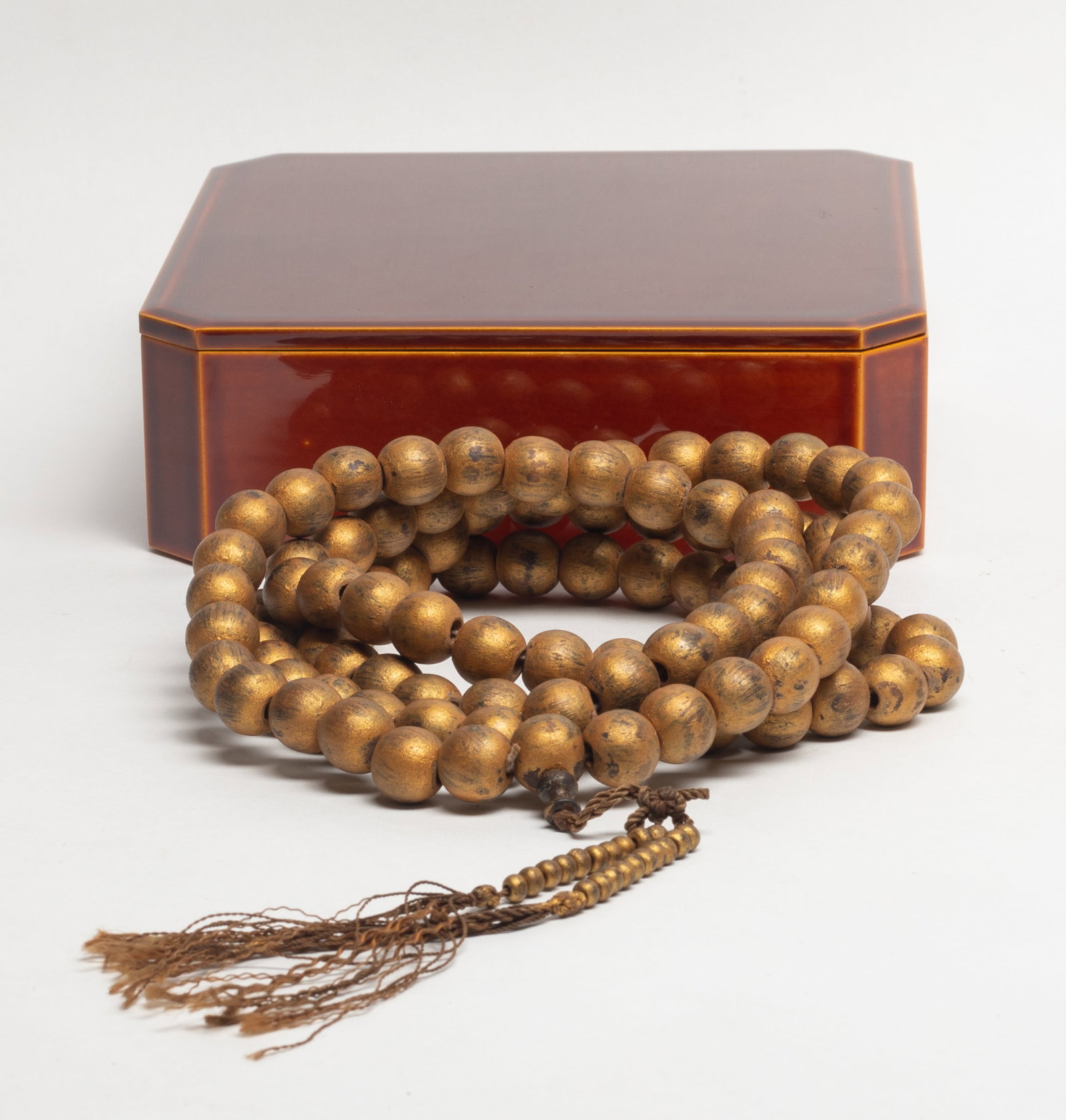 Chinese Gilt Mixed Agarwood Hexiang Prayer Beads (1 of 8)